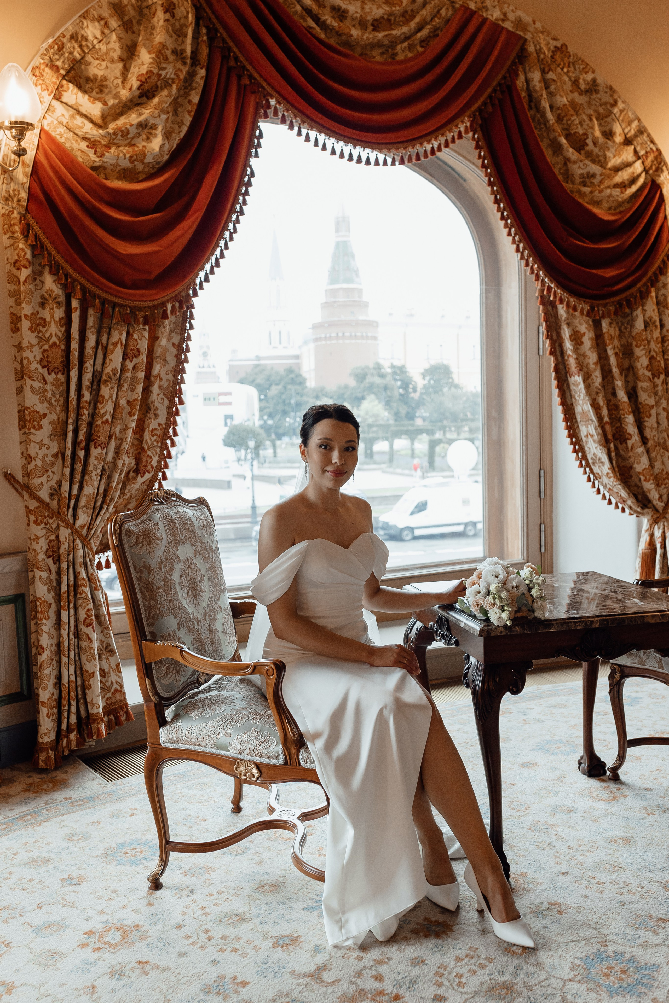 свадебная фотосессия в гостинице Националь в Москве