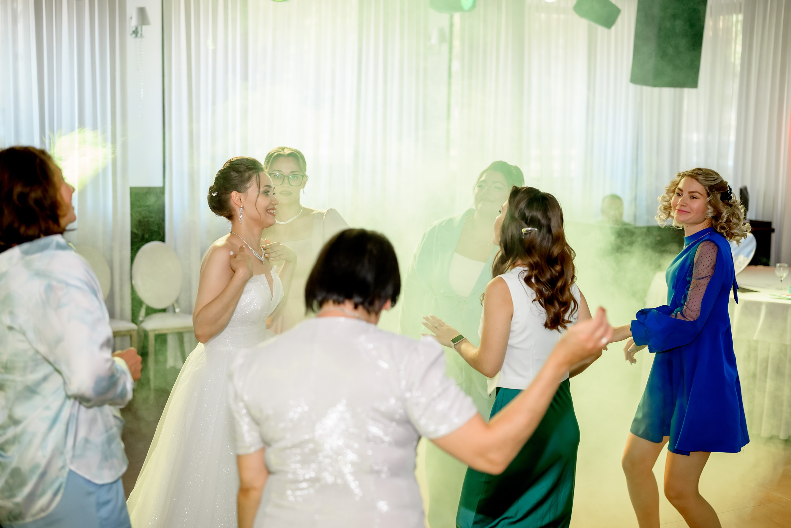 Банкетная часть (1). Юлия Басня семейный и свадебный фотограф в Донецке