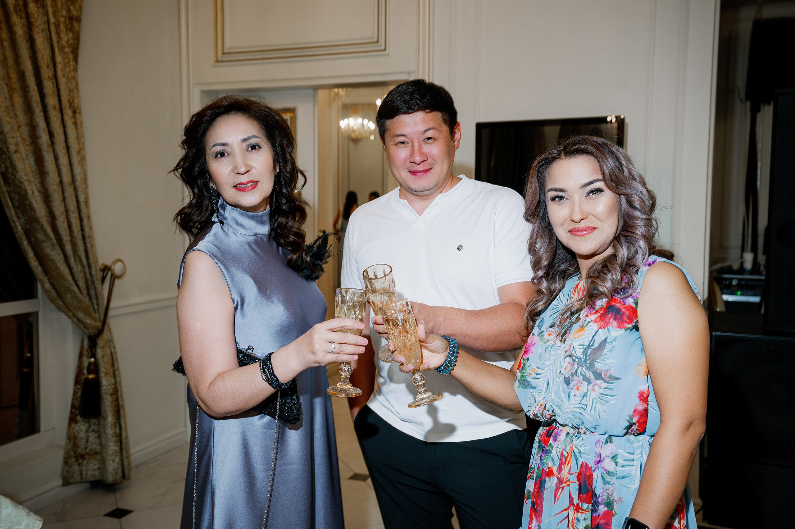 Выпускной — 11А, 2025. Фотограф в Алматы — Алексей Коньков | Репортаж, свадьбы, портреты