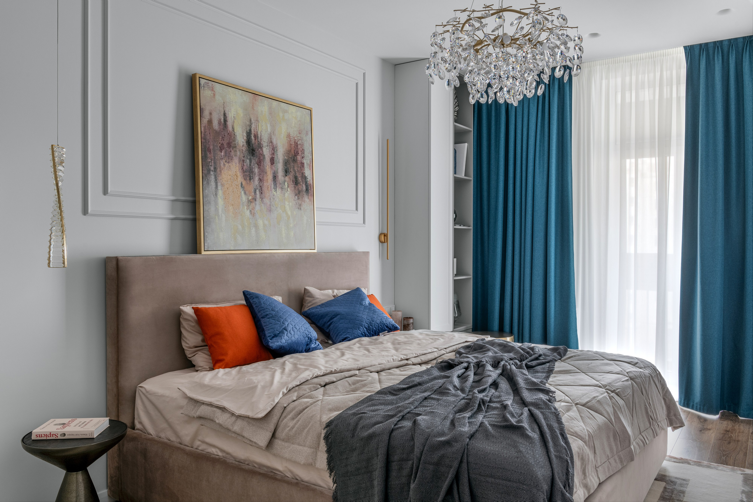 Спокойный серый бархат — интерьерная фотосъёмка дизайн-проекта в Москве. Роман Свободный — интерьерная и архитектурная съёмка, Москва и МО