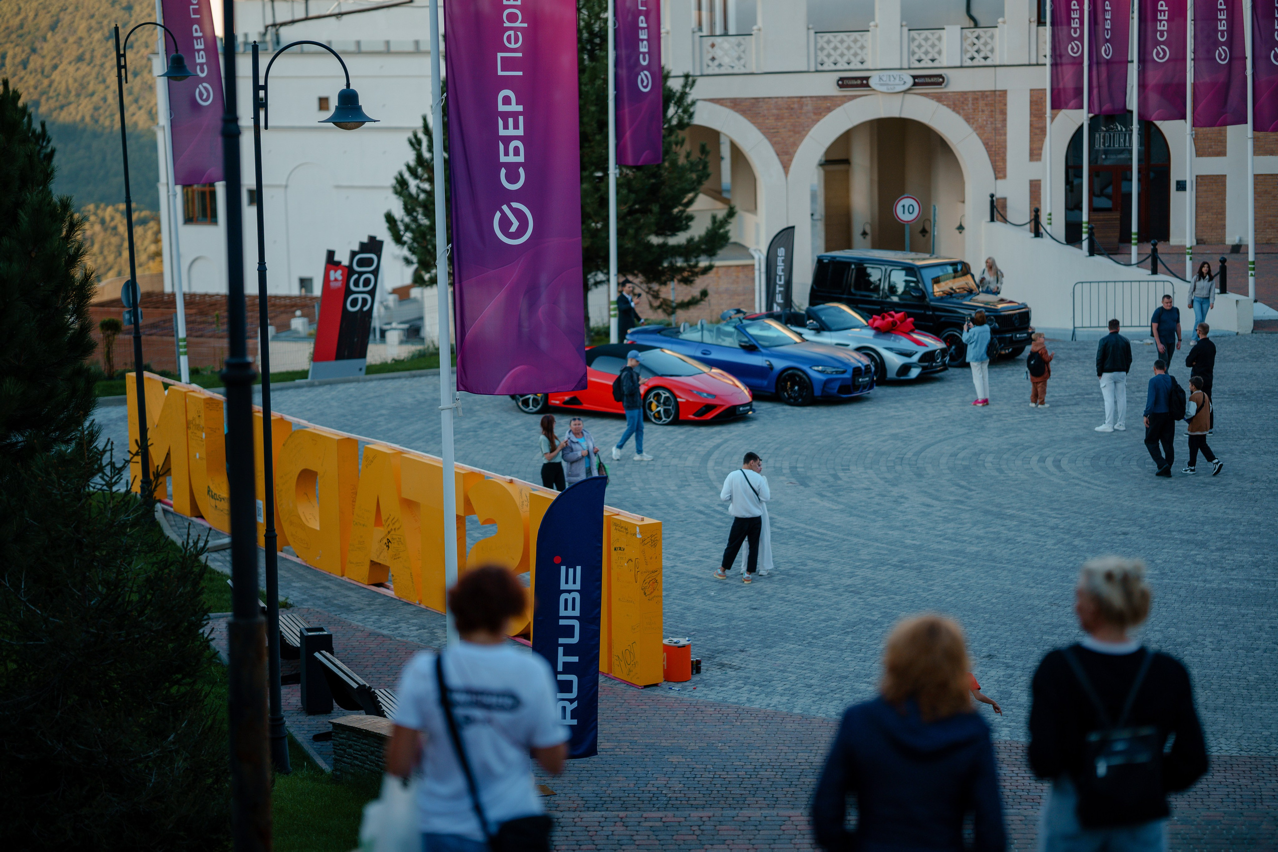 Репортажный фотограф в Сочи. Репортажный фотограф в Москве Саша Дружинина