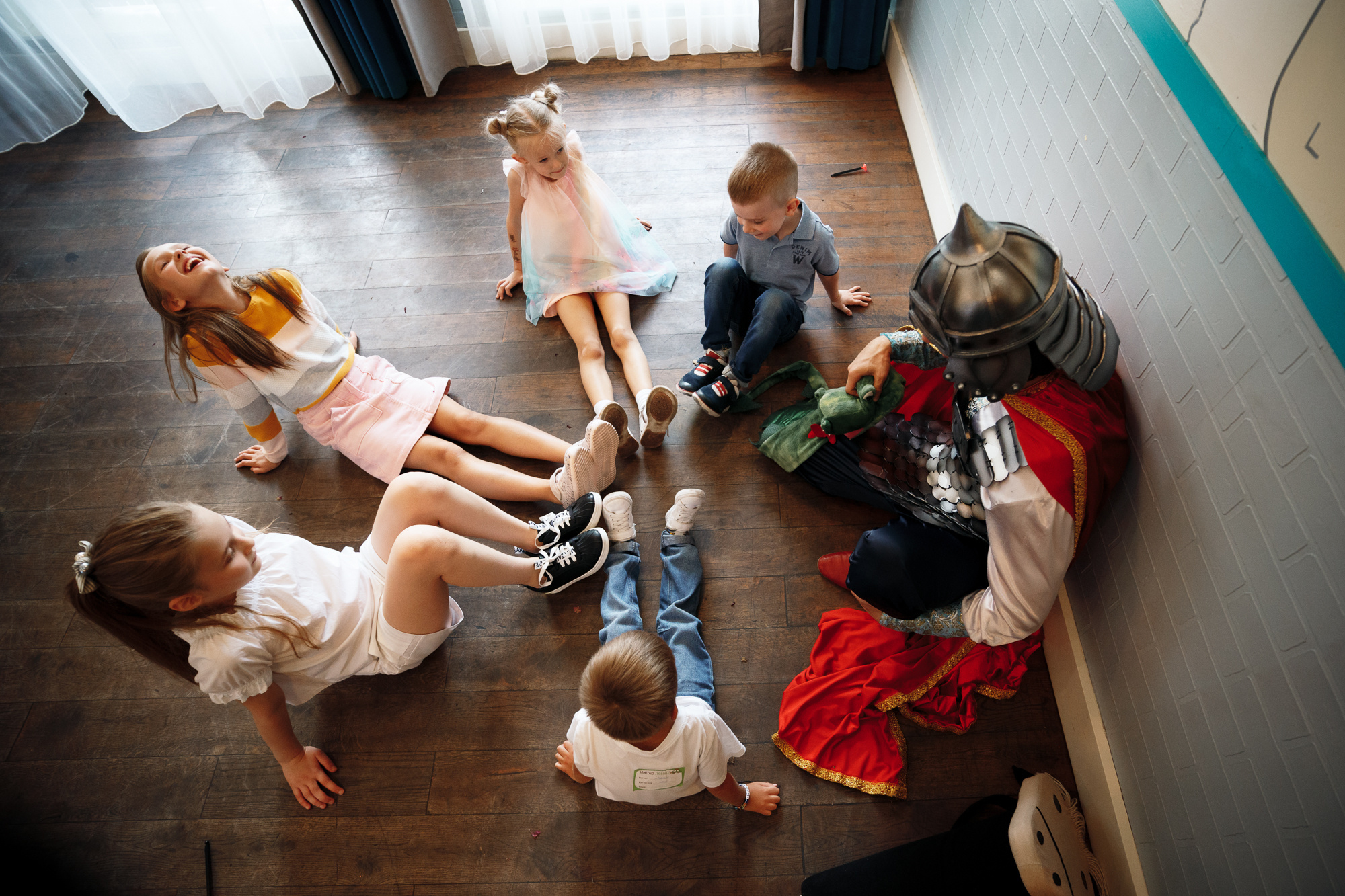 Заказать фотографа на день рождения в Москве и других городах. Фотограф на крещение и венчание, дни рождения и праздники