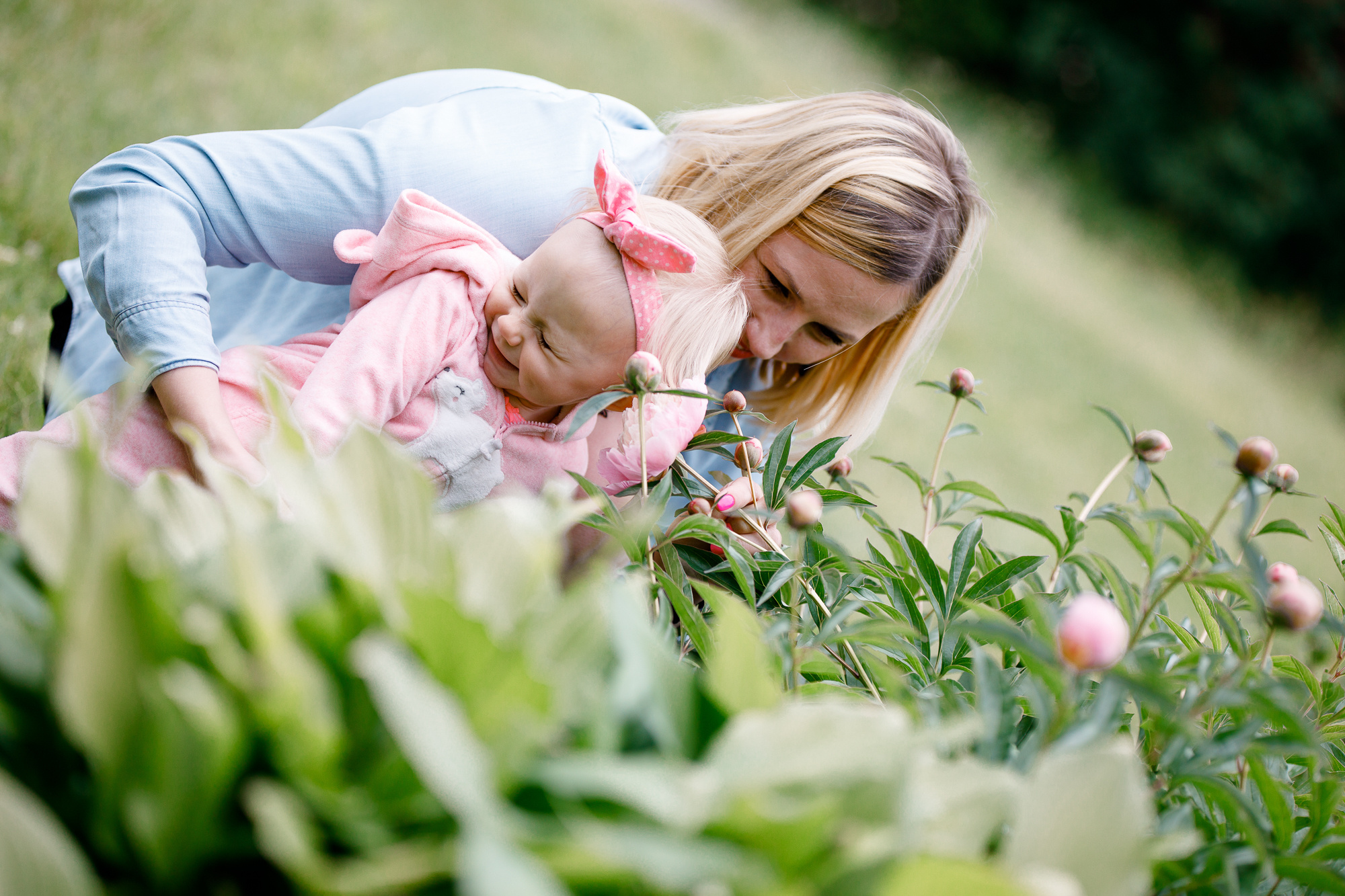 Заказать фотографа на день рождения в Москве и других городах. Фотограф на крещение и венчание, дни рождения и праздники