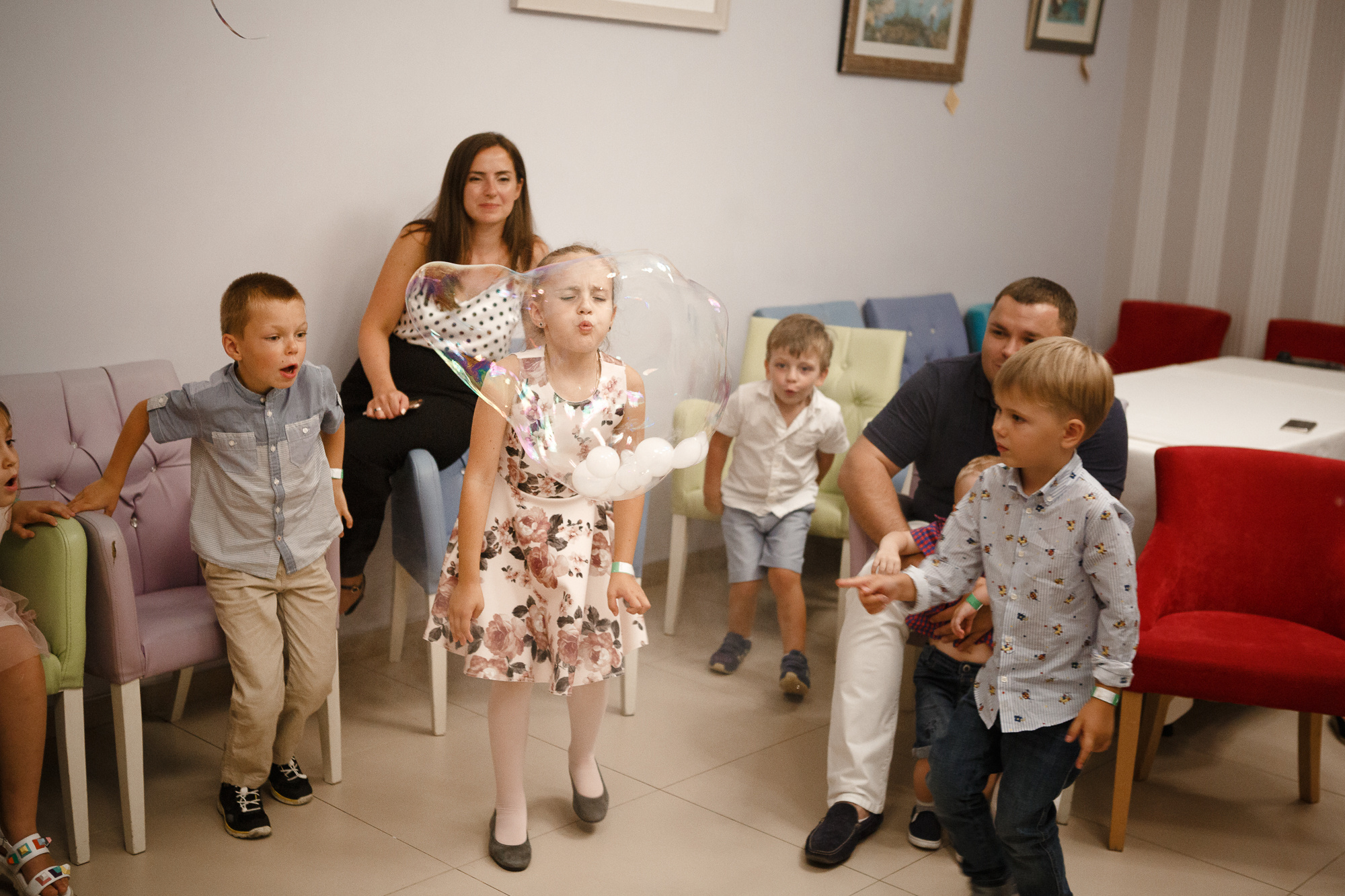 Заказать фотографа на день рождения в Москве и других городах. Фотограф на крещение и венчание, дни рождения и праздники