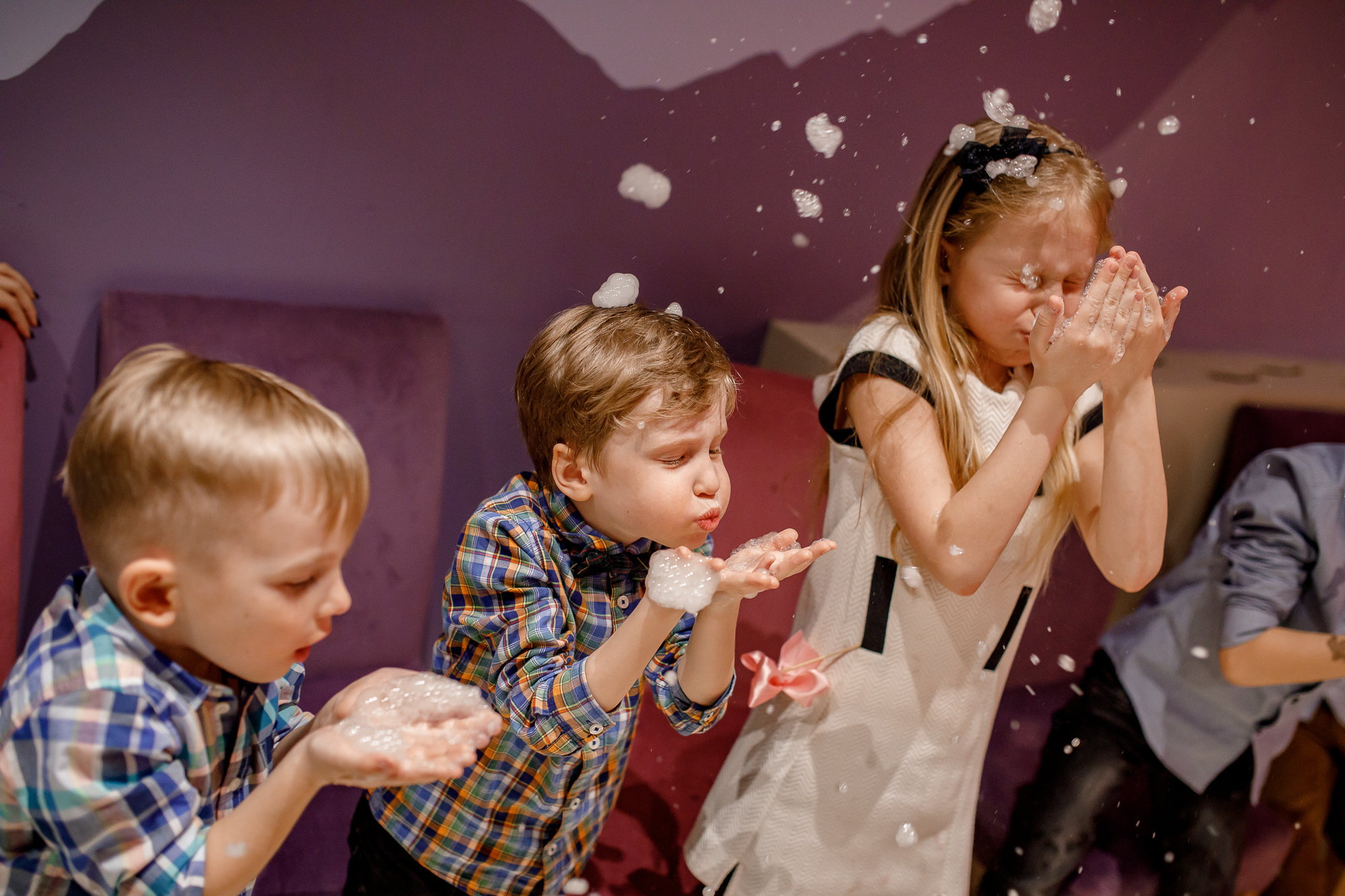 Заказать фотографа на день рождения в Москве и других городах. Фотограф на крещение и венчание, дни рождения и праздники