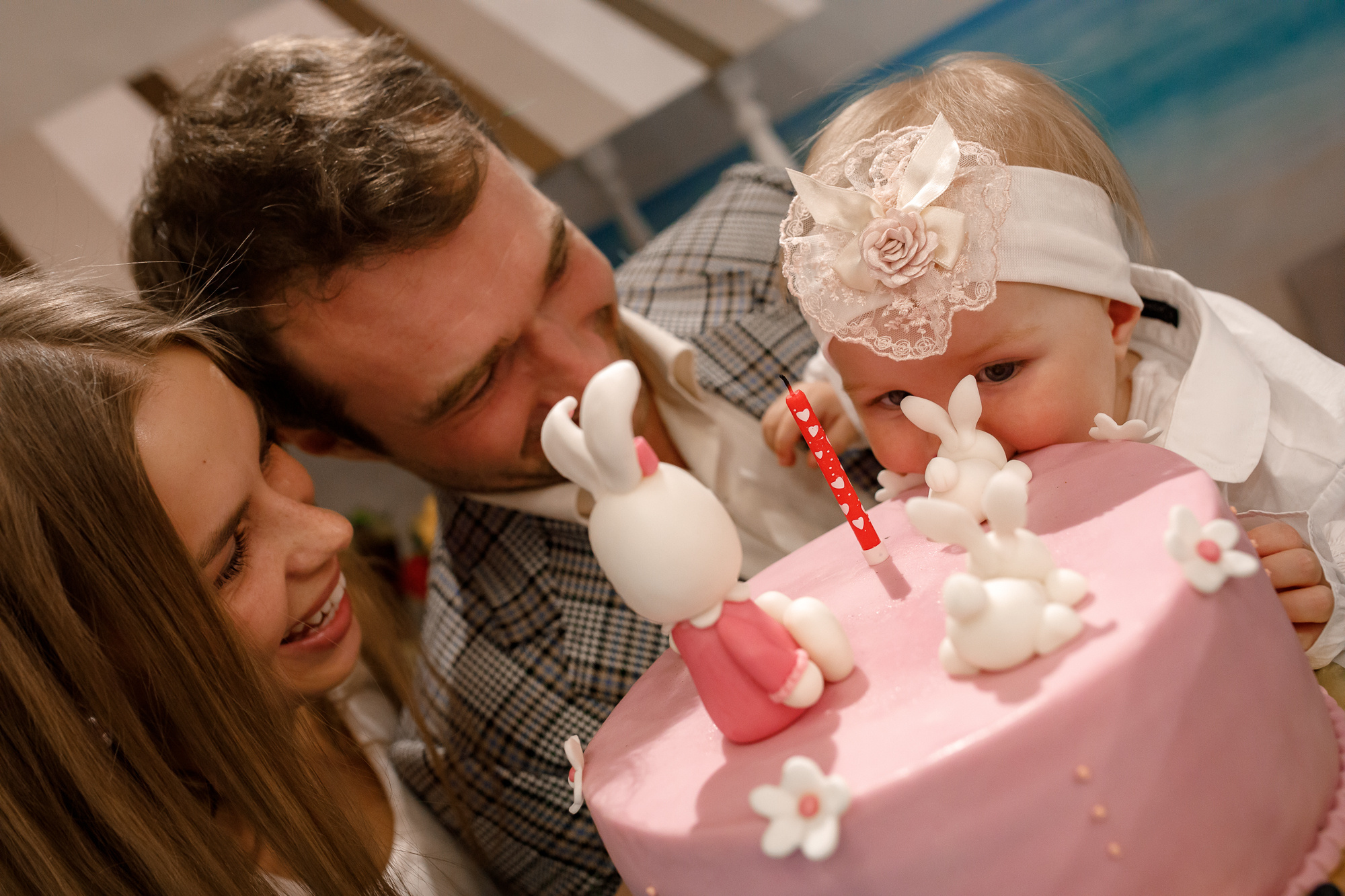 Заказать фотографа на день рождения в Москве и других городах. Фотограф на крещение и венчание, дни рождения и праздники
