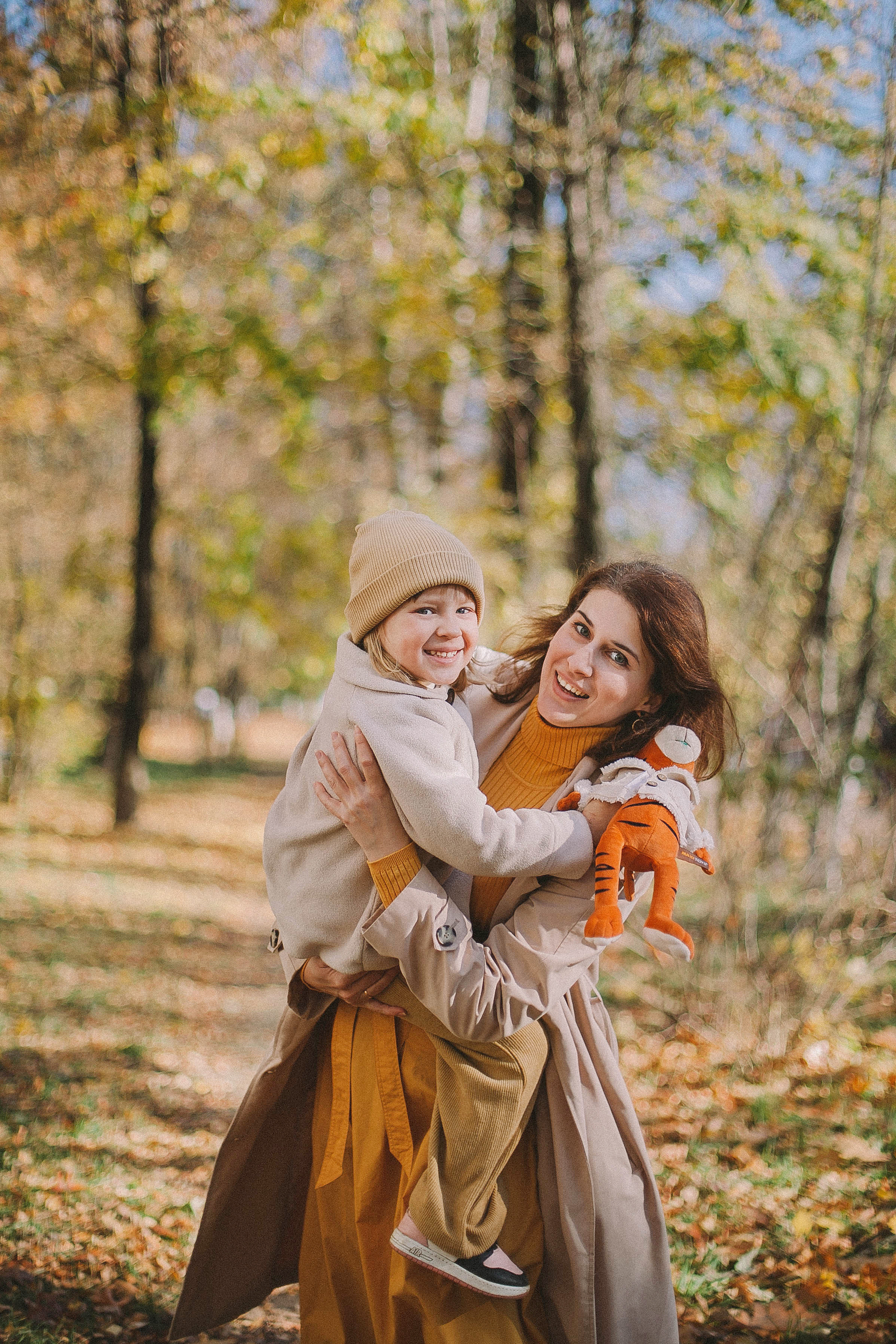 Осенняя прогулка. Свадьбы в формате прогулки, индивидуальные и семейные съёмки