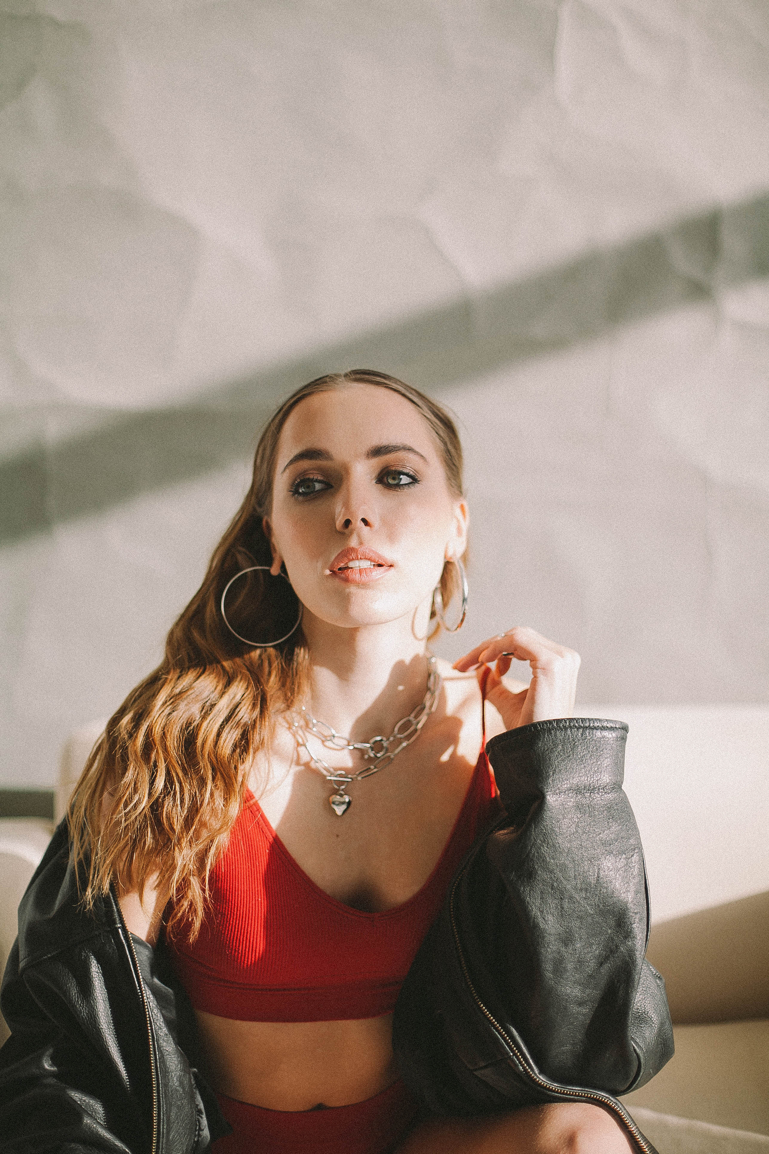 Ирина. Свадьбы в формате прогулки, индивидуальные и семейные съёмки