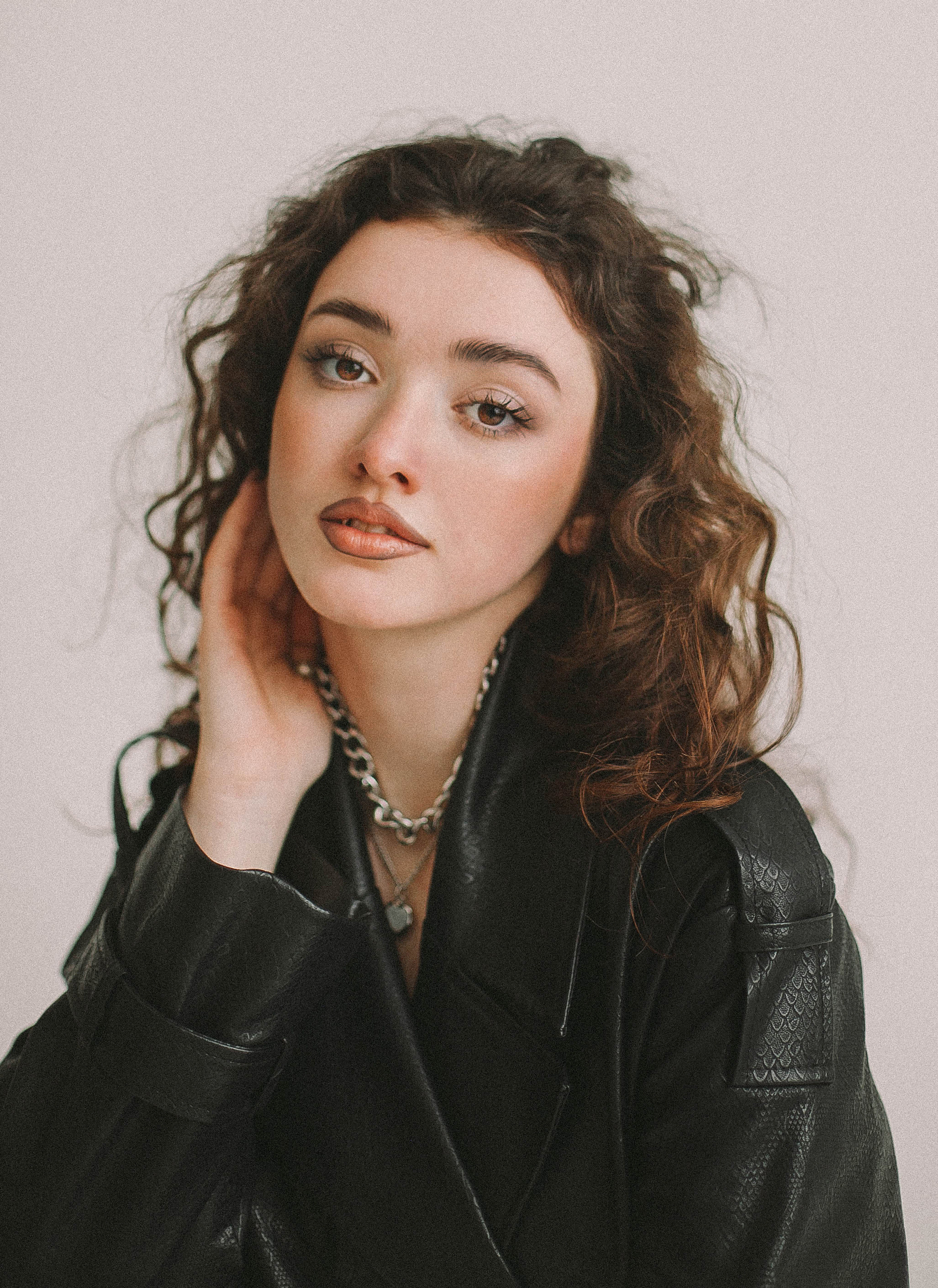 Евгения. Свадьбы в формате прогулки, индивидуальные и семейные съёмки