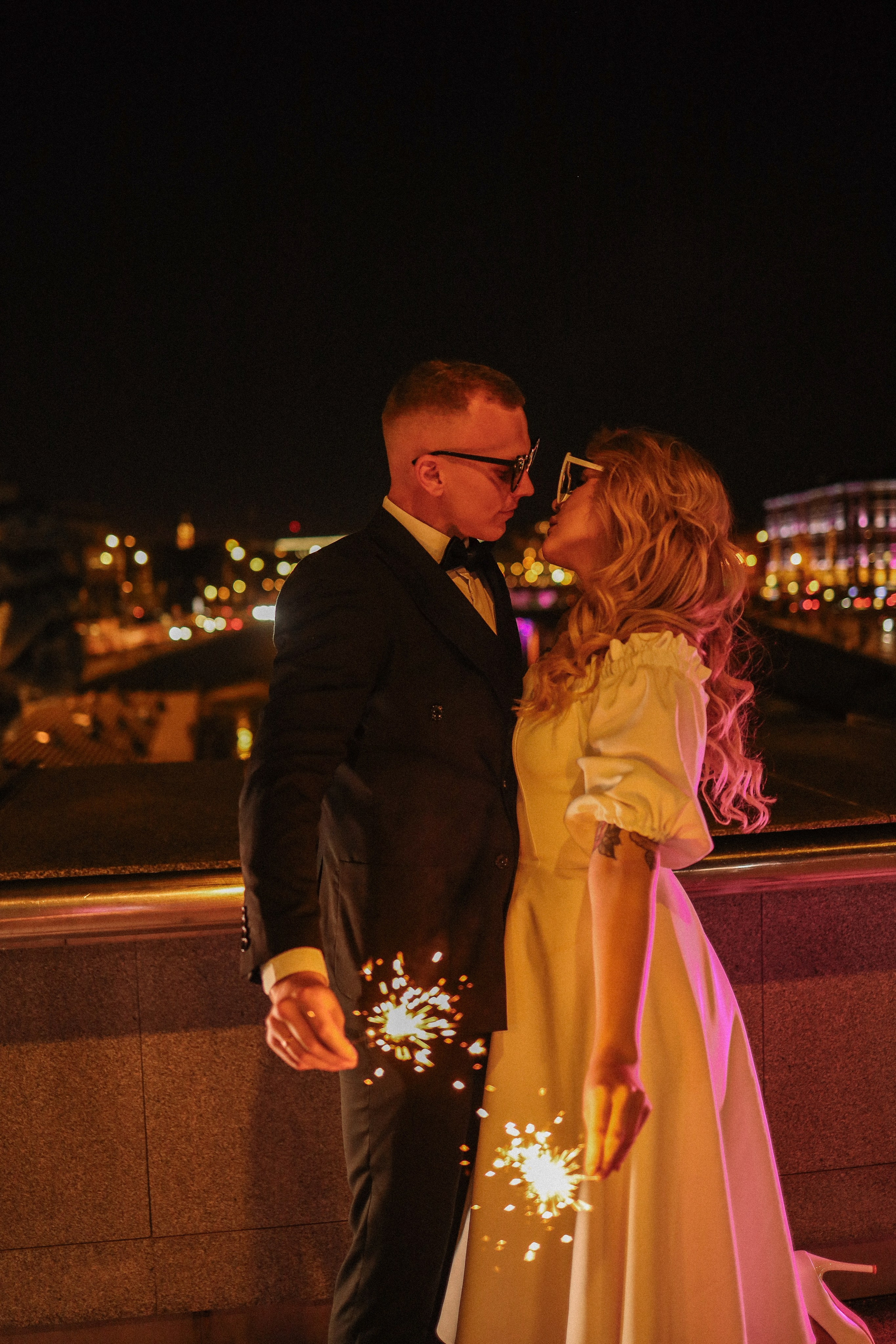 М. + Л.  Роспись в МФЦ, прогулка по ночной Москве. Семейный и lovestory фотограф в Москве Светлана Коняхина