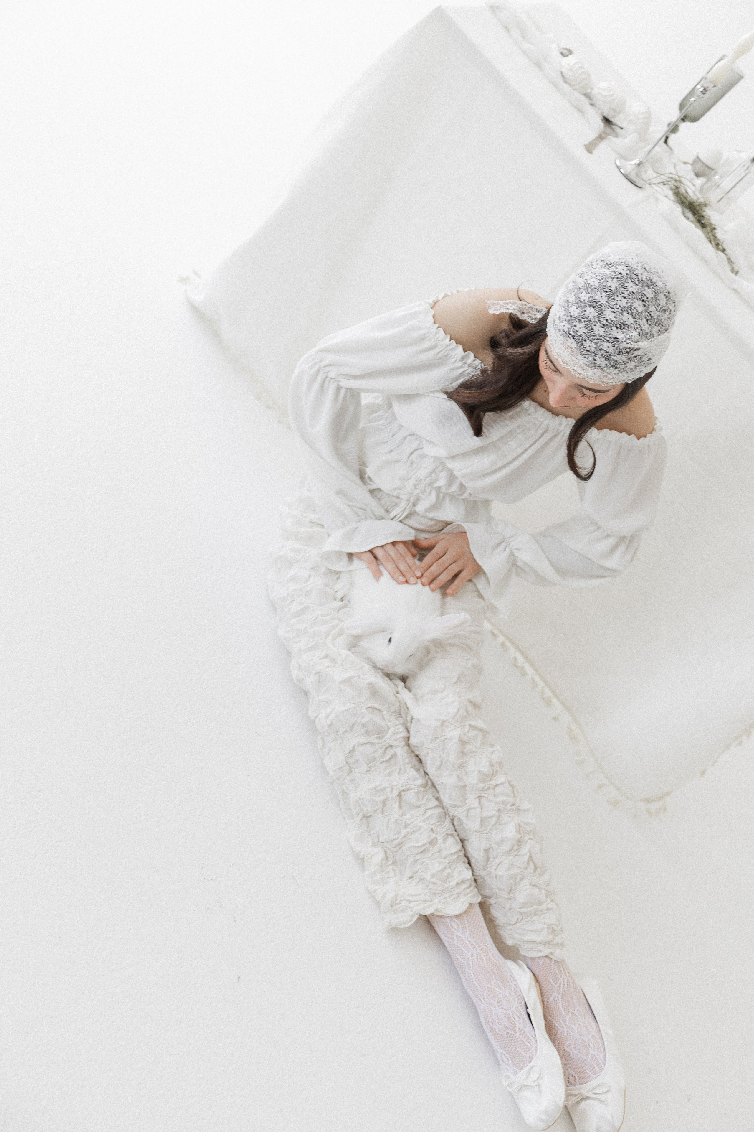 Творческая съемка к Пасхе с кроликом. Главная