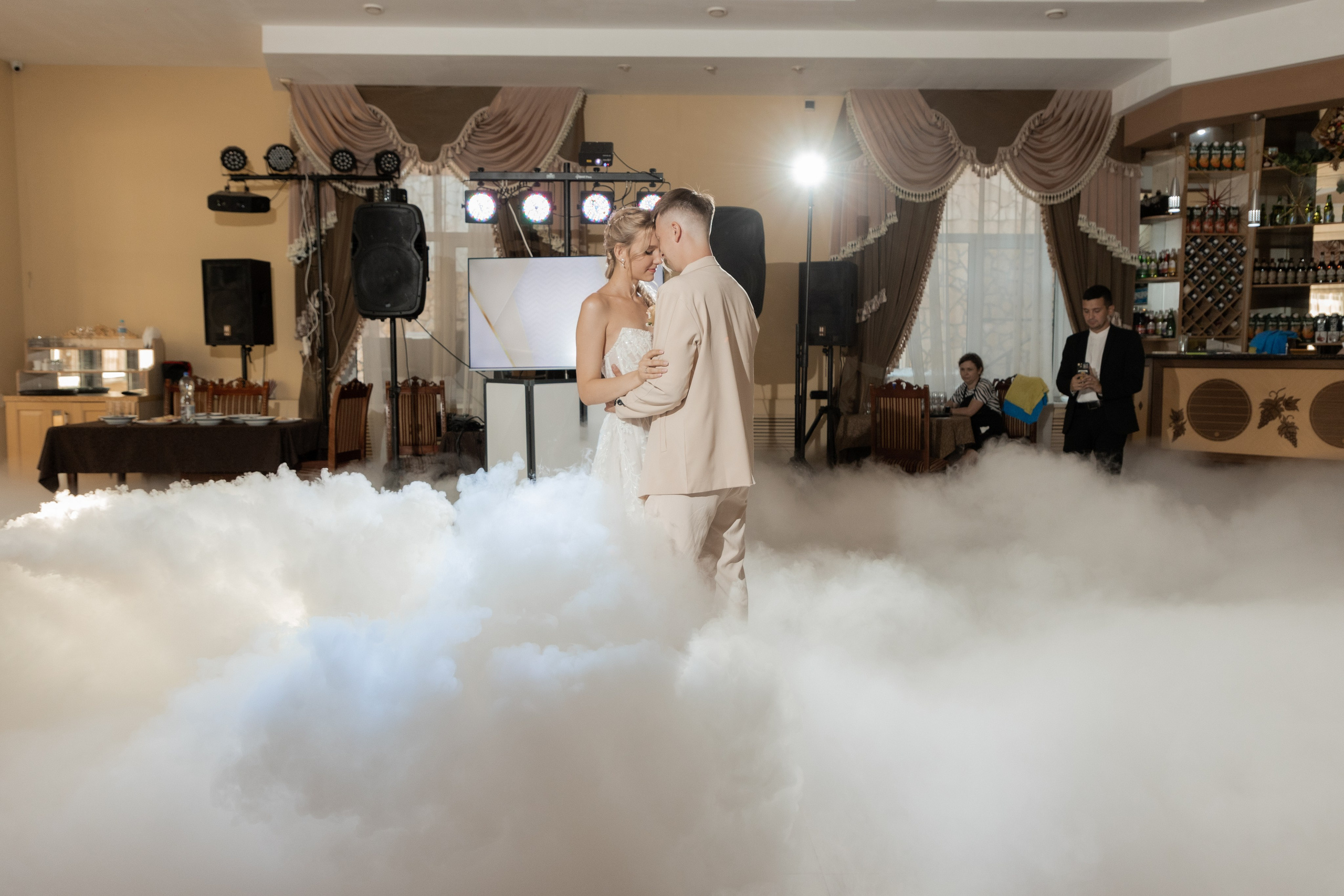 Роман и Александра (банкет). Свадебный фотограф Ангелина Сунгатулина | Саратов | Балаково | Вольск