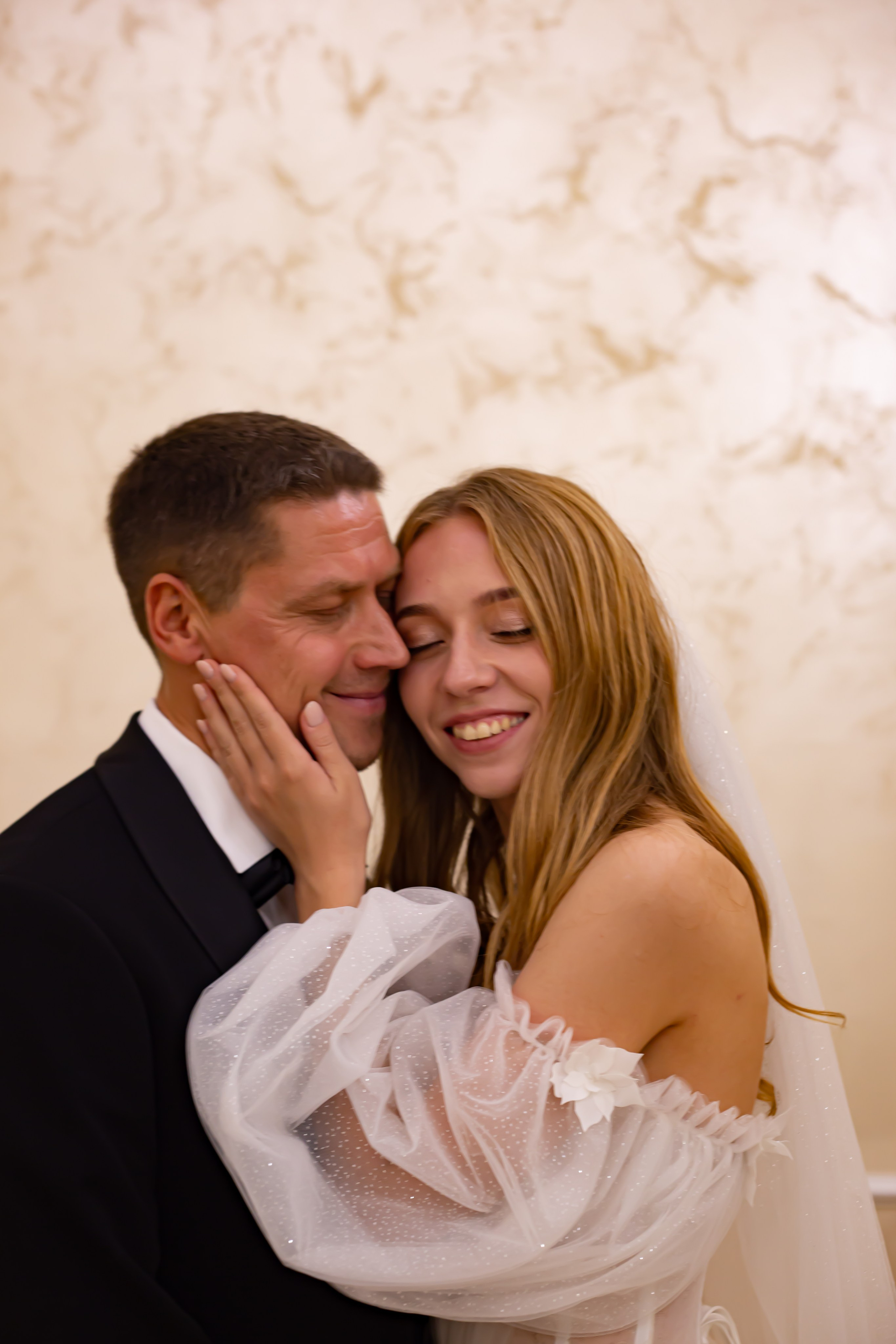 Свадебная прогулка и ЗАГС Кристины и Ильи. Портретный фотограф в Казани Алёна Евсеева