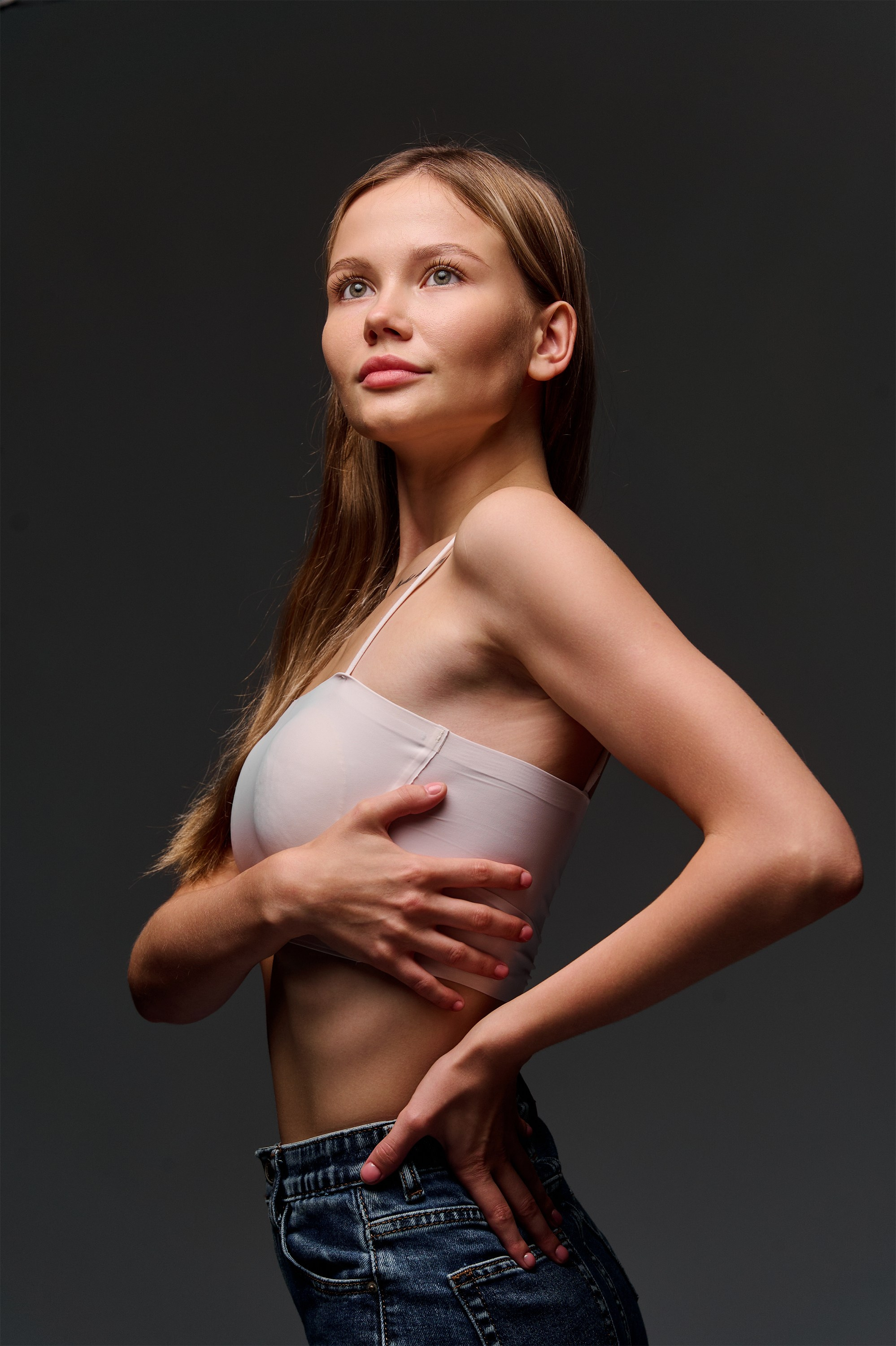 Как сделать фотографии на белом фоне дорогими. Контент фотограф для бизнеса и маркет-плейсов