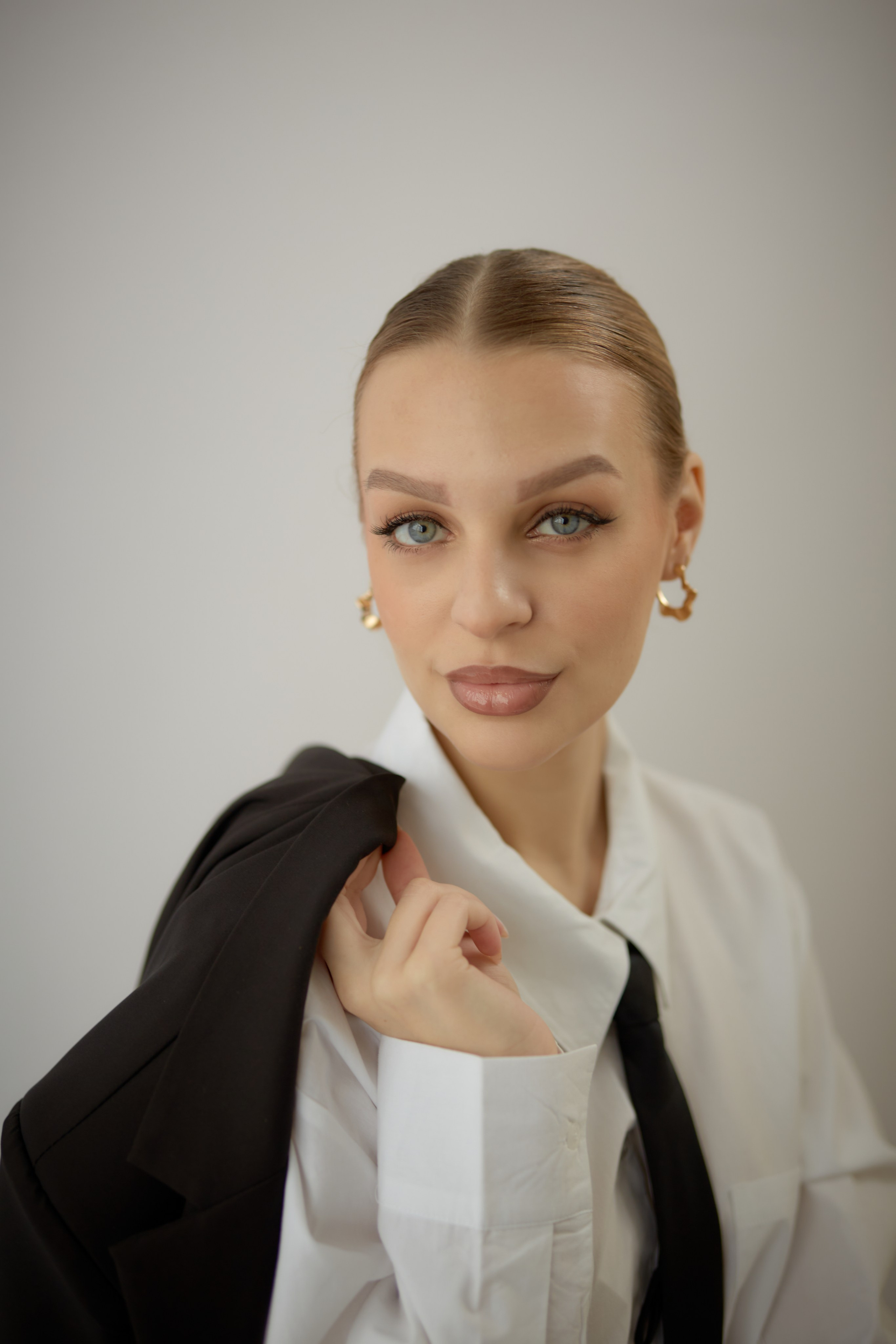 Женский портрет/студийная съёмка. El.Mitrofanova | фотограф Калининград