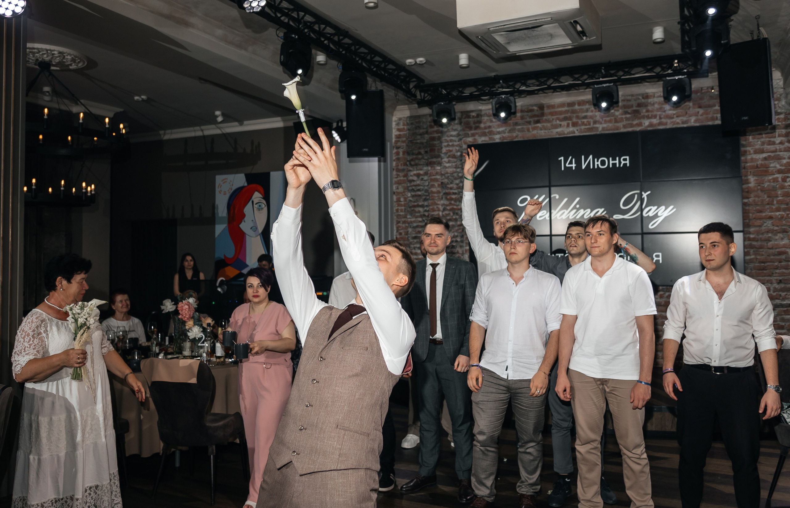 Артём & София | 14.06.25. Свадебный и семейный фотограф в Омске Евгения Хакимова