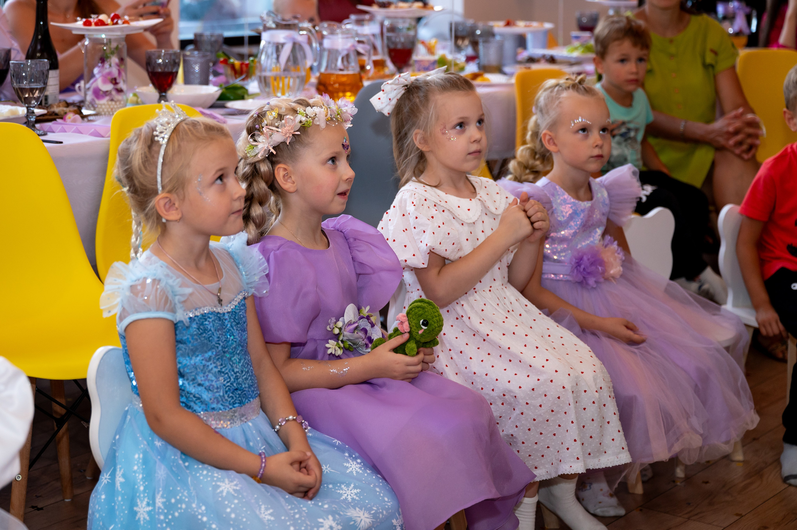 ДР в лофте с фокусником