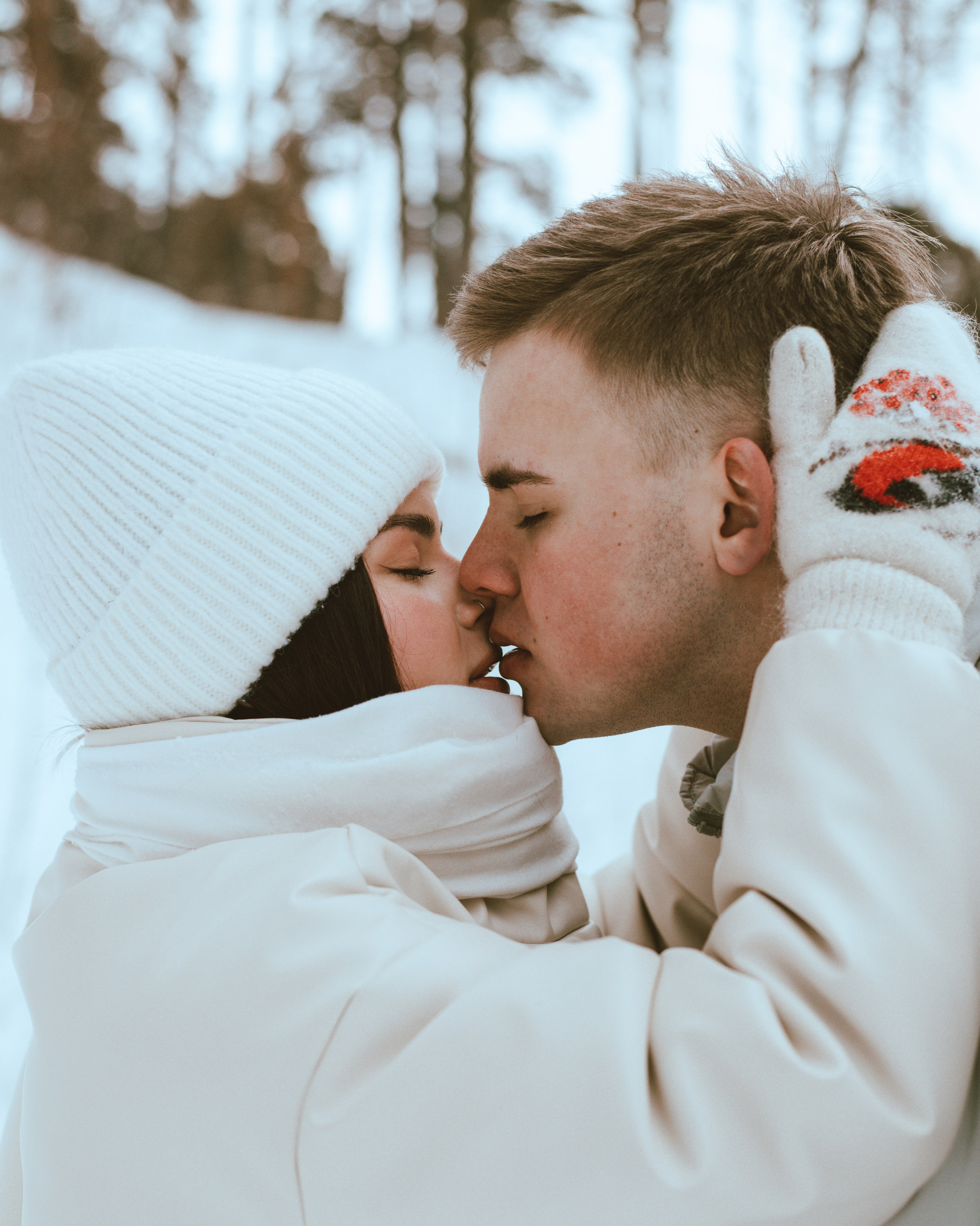 Алёна и саша. Больше не греет