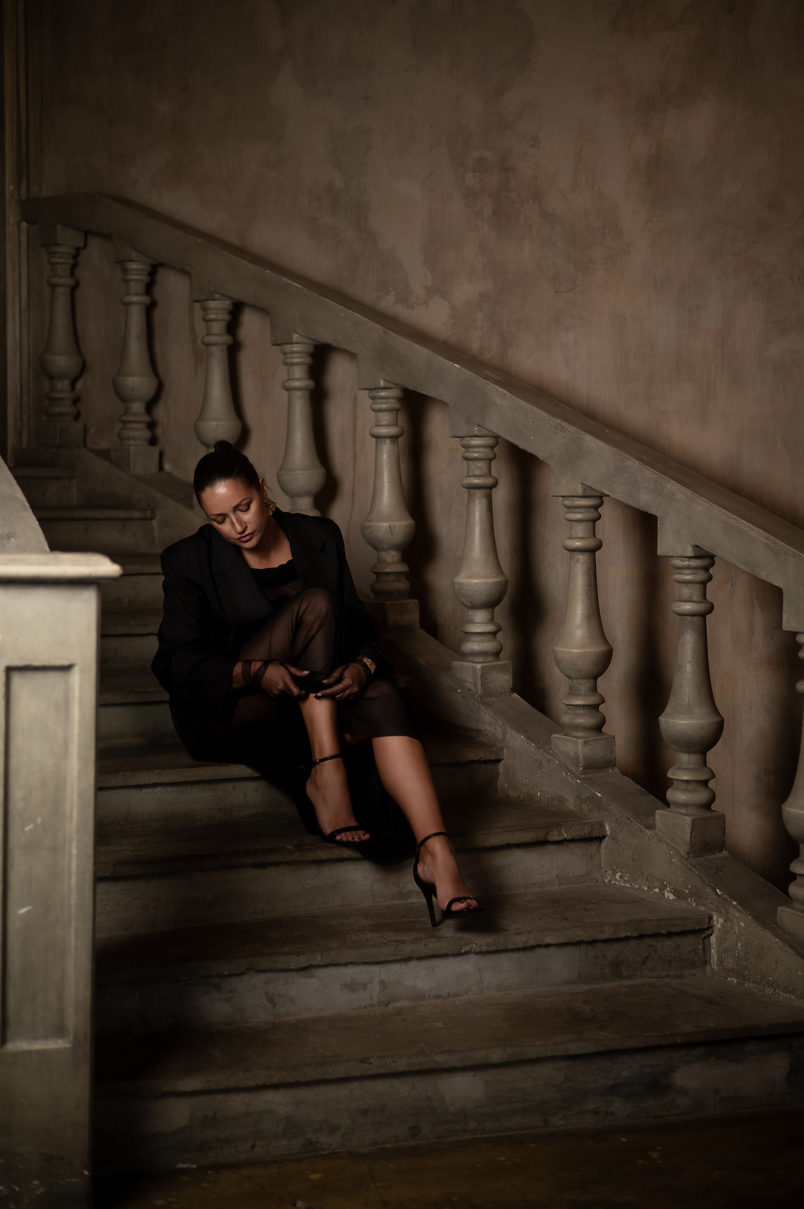 Стильная фотосессия в винтажном зале Питера. Женский фотограф Санкт-Петербург Александра Колий