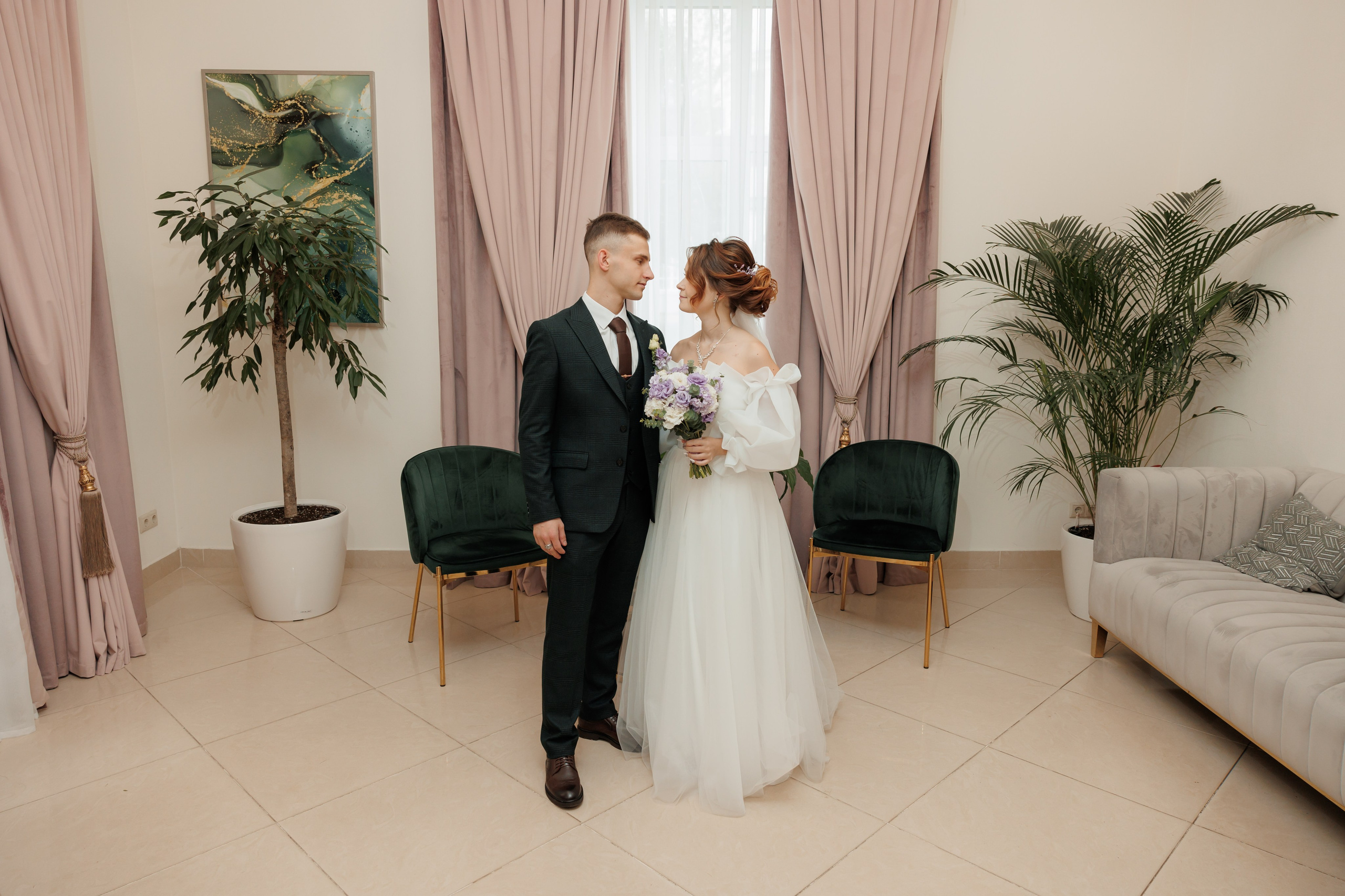 Константин и Дарья, ЗАГС ВДНХ, отель Soluxe, ресторан «Антик». Свадебный и репортажный фотограф (Москва, Королев и другие)