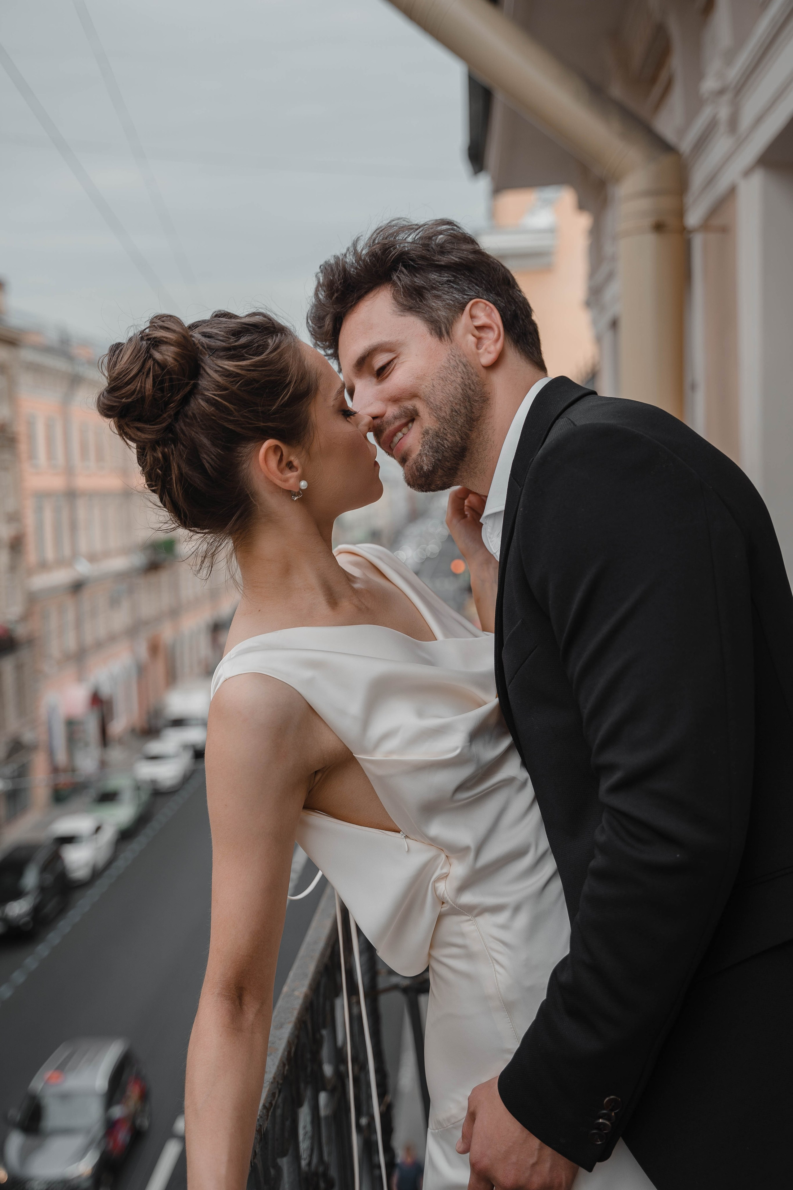 Совместные сборы в одной квартире…. Свадебный фотограф Казань Анастасия Доле