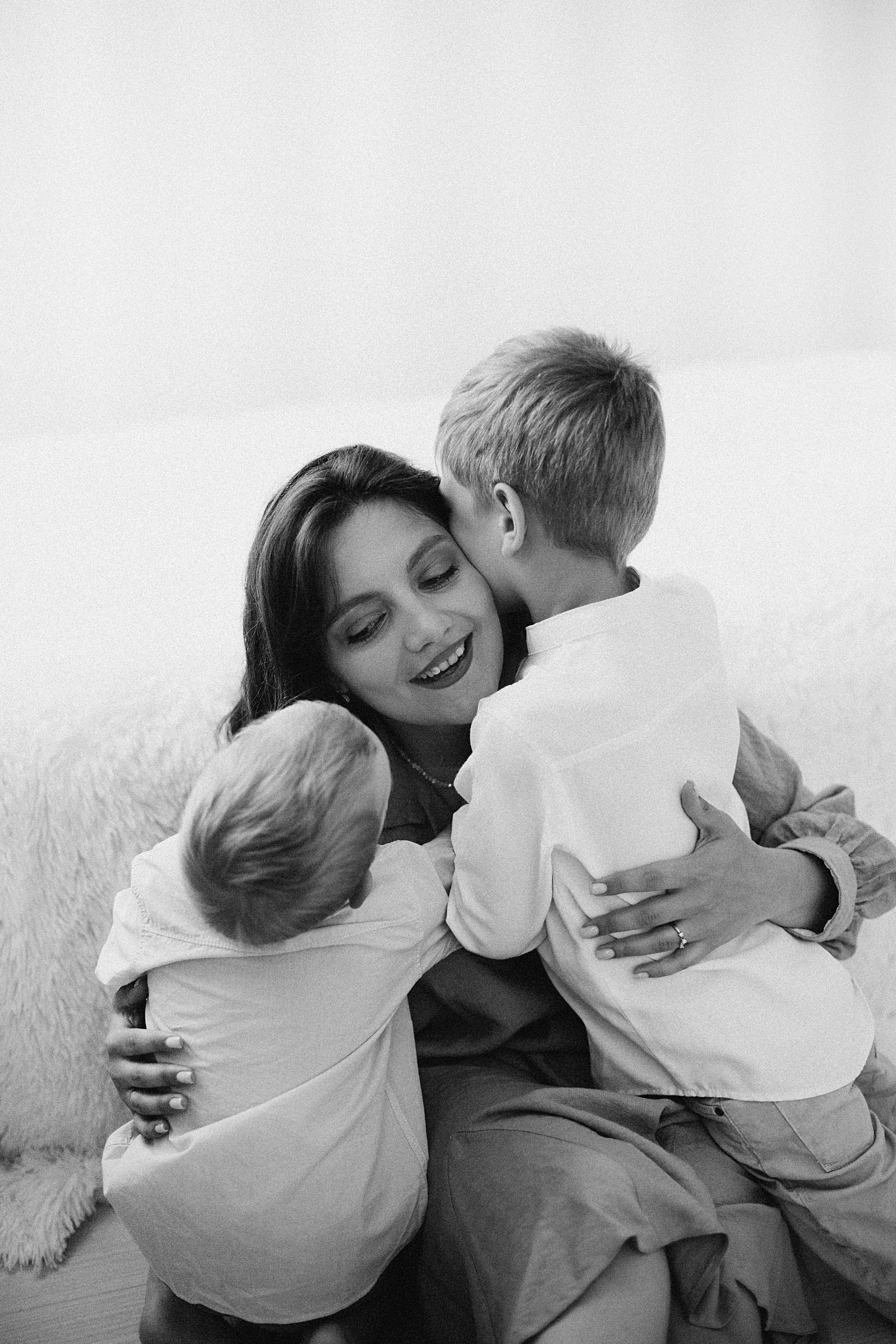 Ангелина и мальчики. Репортажный и детский фотограф в Минске