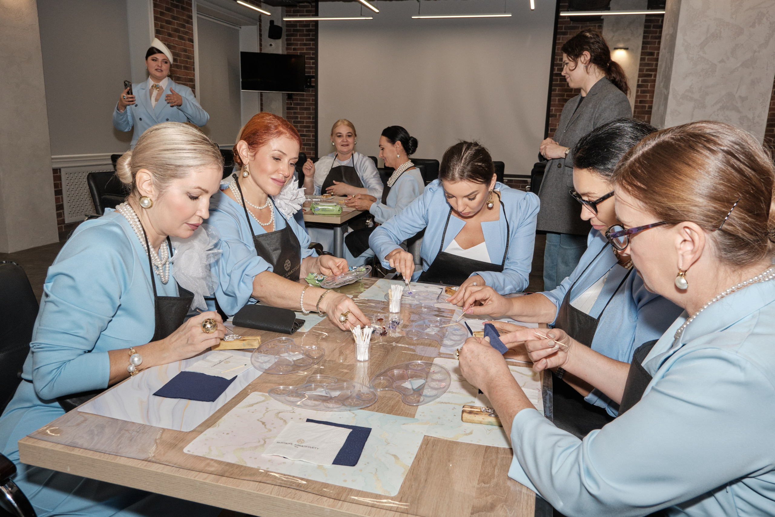 Фотограф на день рождения и корпоратив в Санкт-Петербурге | Филипп Линзин. Репортажный и портретный фотограф в Санкт-Петербурге Филипп Линзин