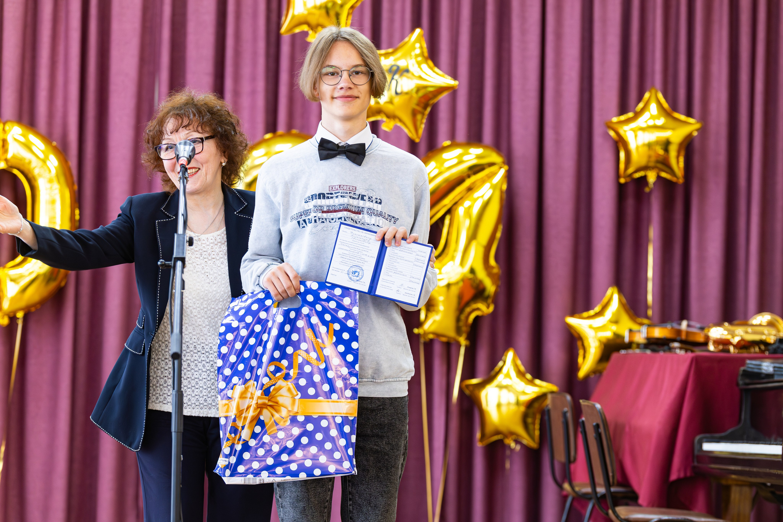 Выпускной музыкальная школа № 8. Фотограф Александр Поздняков  Новосибирск