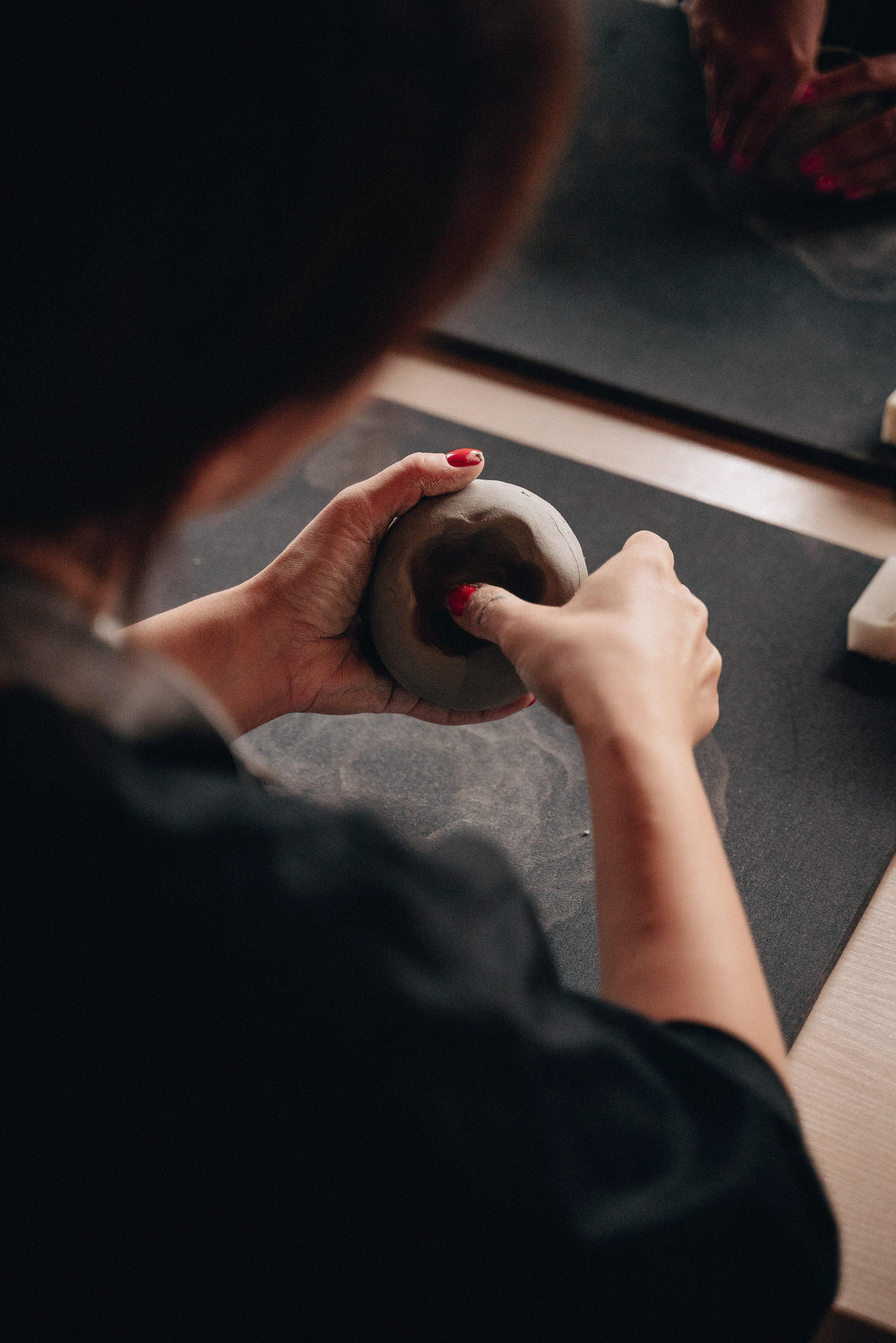 День Рождения в студии лепки из глины. Екатерина Курбанова. Женский фотограф