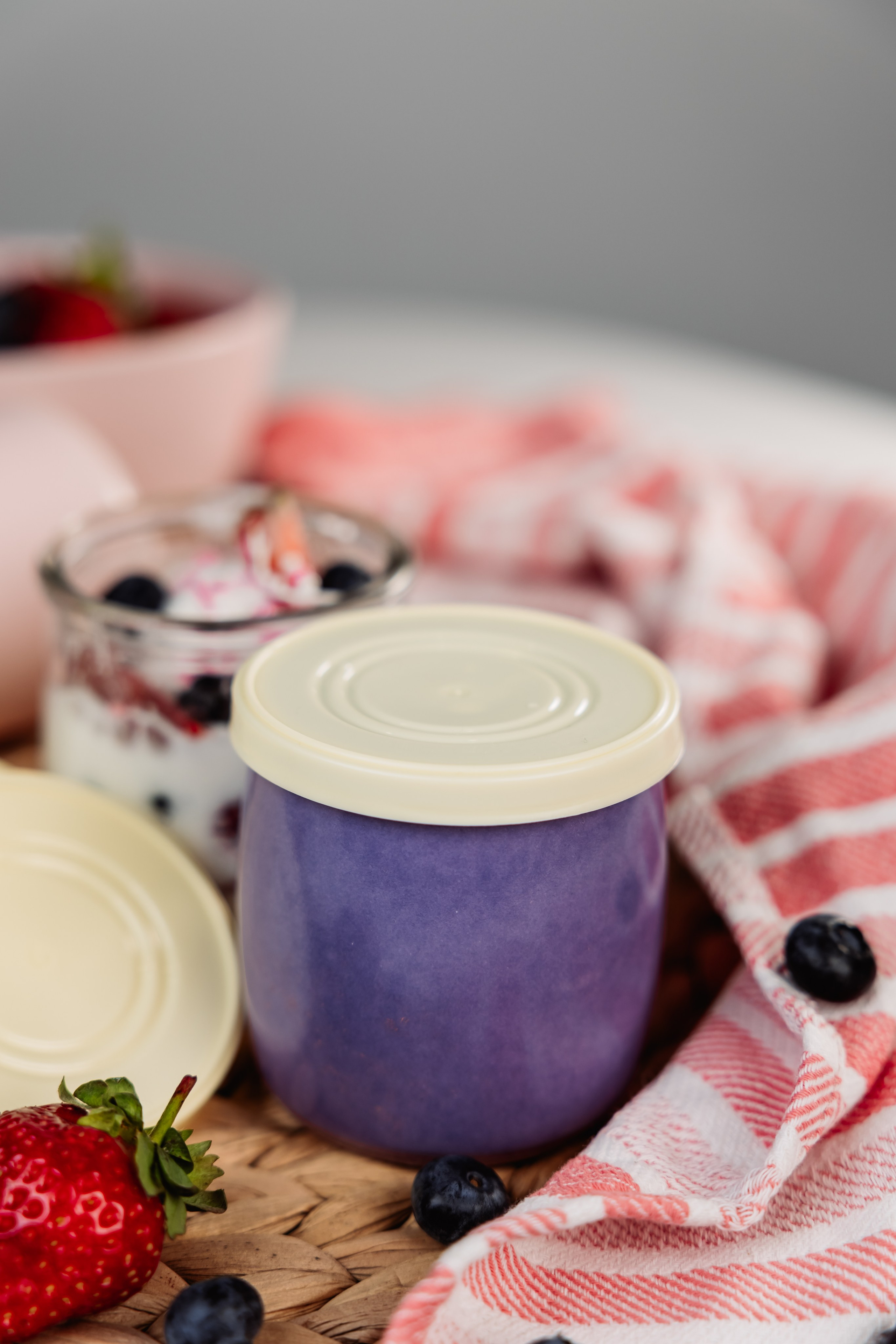 КРЫШКИ ДЛЯ КОЛОМЕНСКИХ ЙОГУРТОВ |OZON | Wildberries. ФОТОГРАФ ИРИНА ШАМАТАВА