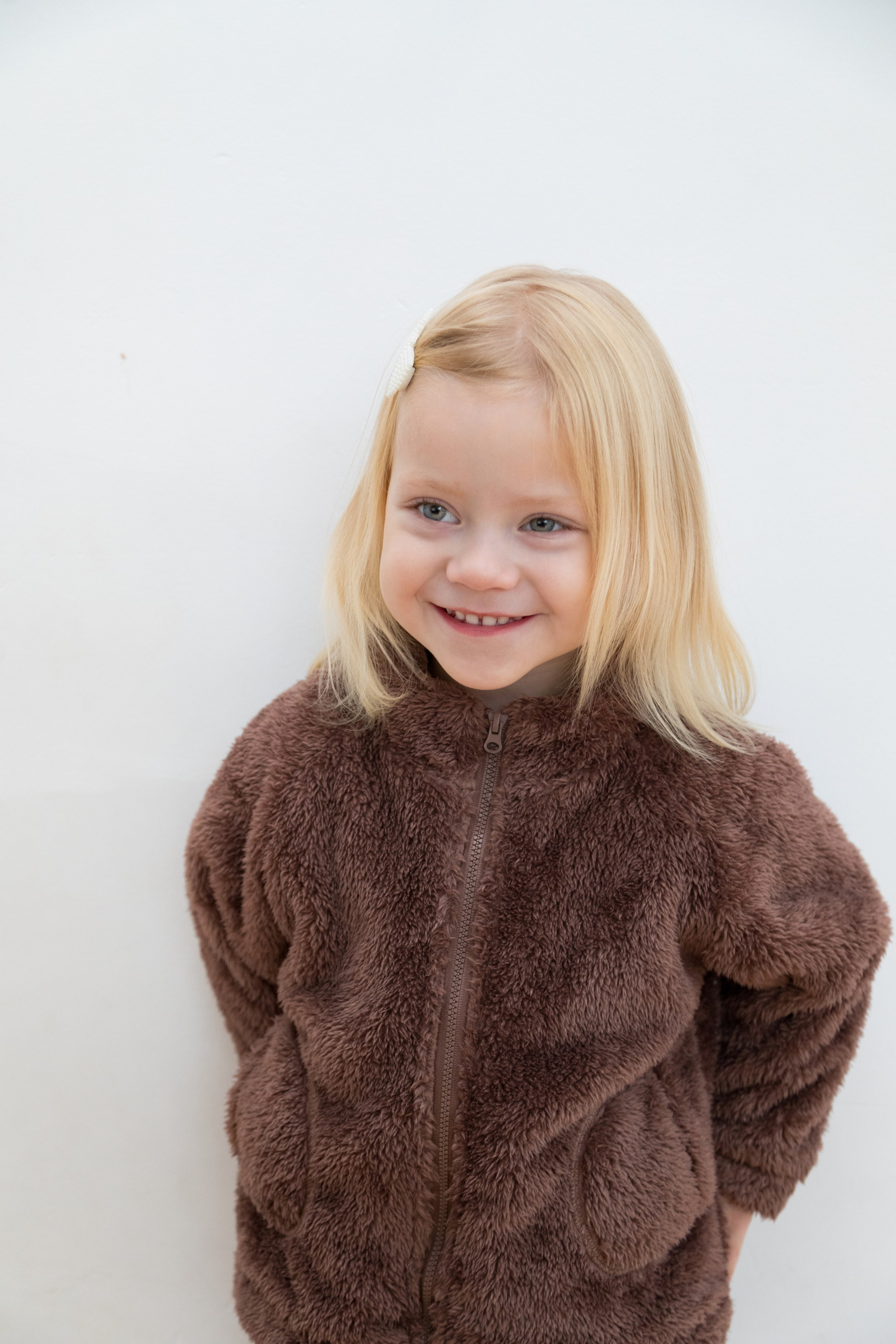 Фотосессия детской одежды для маркетплейсов Wildberries, Ozon. Детский и контент фотограф Надя Волкова Санкт-Петербург