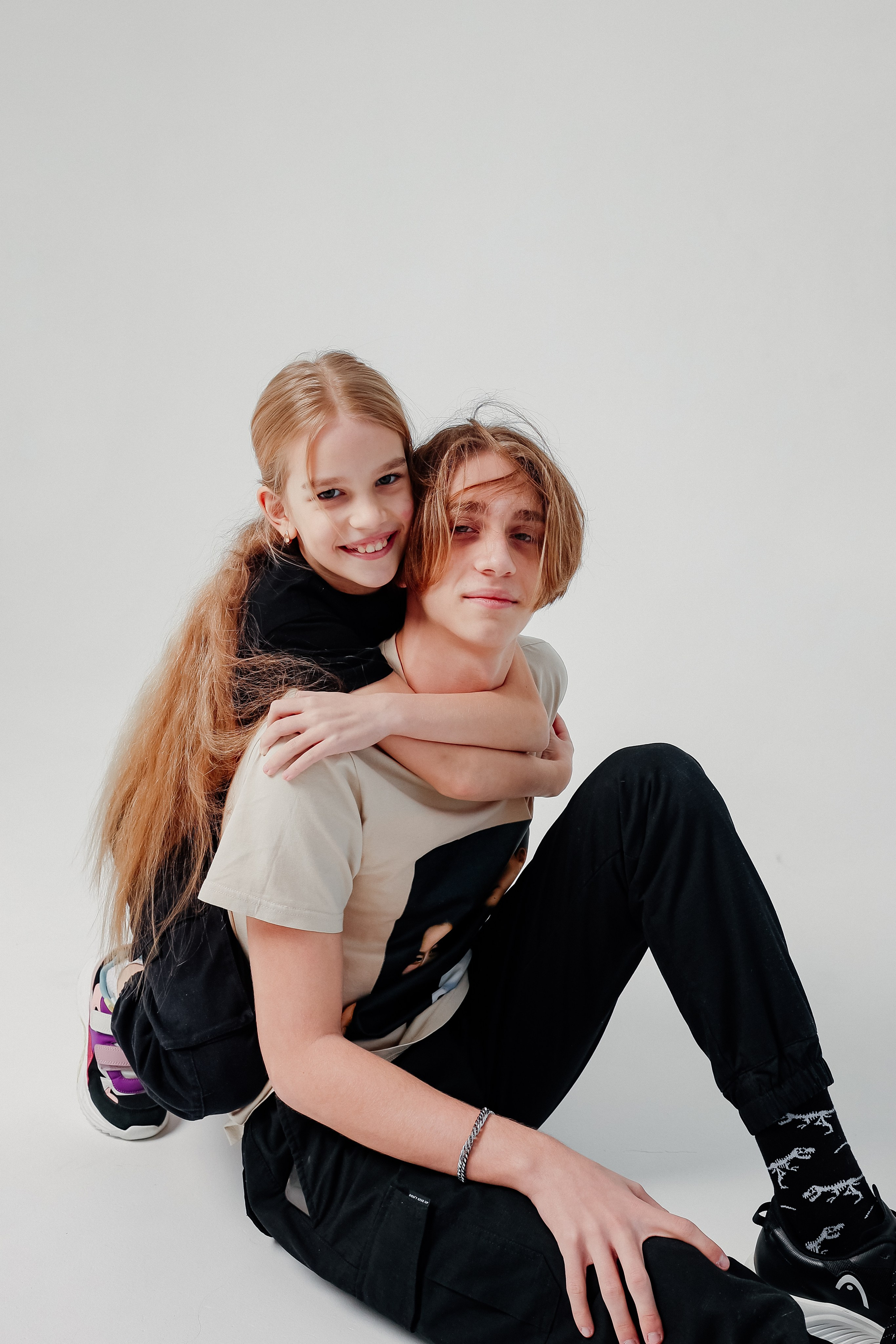 Минимализм. Фотограф Авилова Дарья ● Тюмень● Съемка больших семей ●Архив поколений