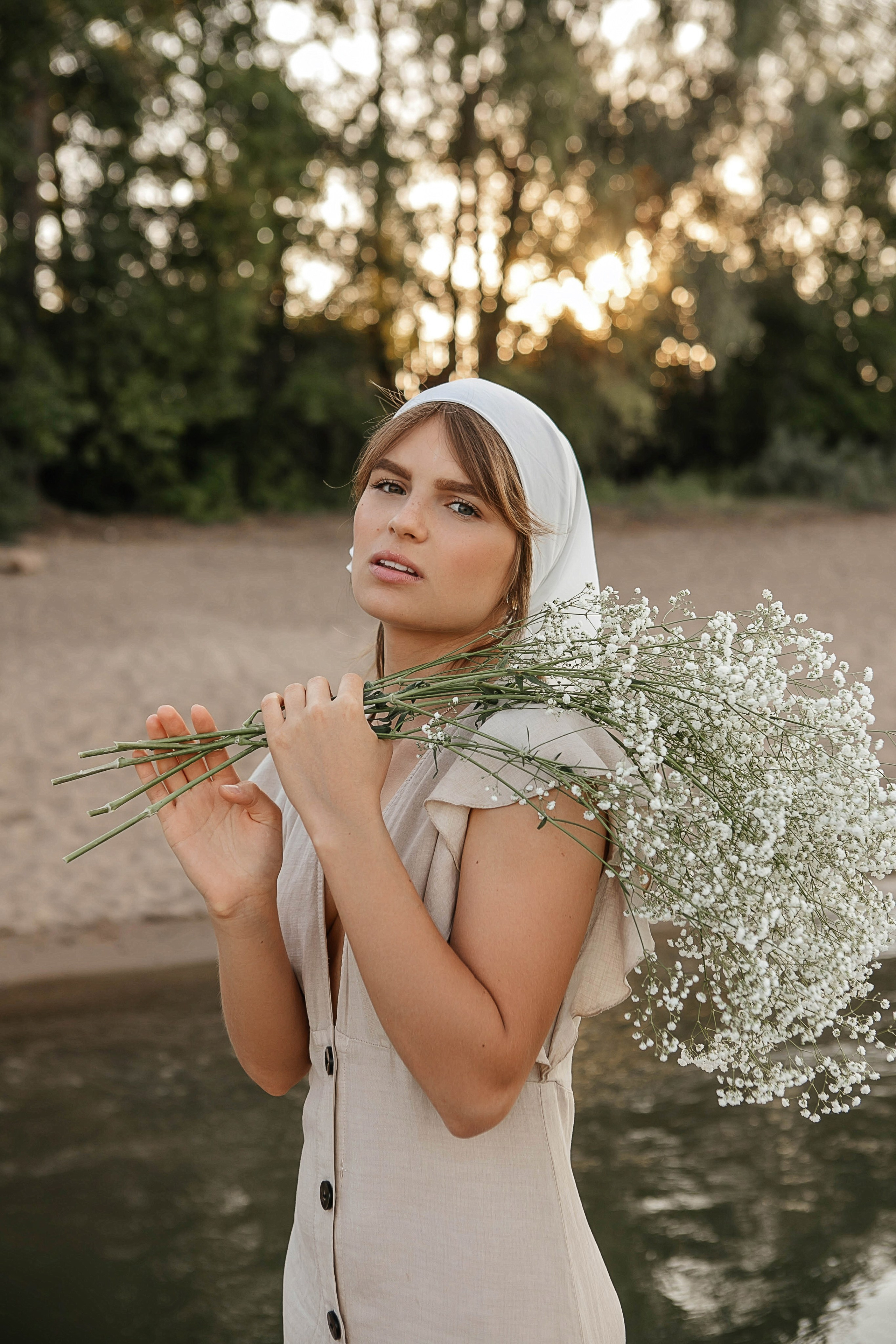 Анастасия у реки. Фотограф Санкт-Петербург Раднаева Юлия