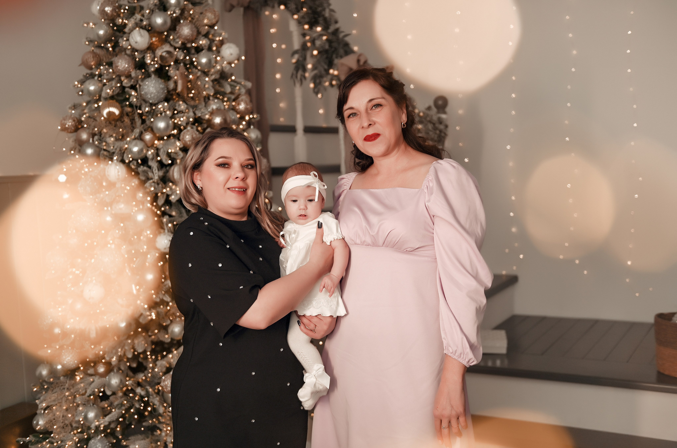 Новогодняя семейная. Свадебный, семейный, детский, контент фотограф в Омске Максим Ильин