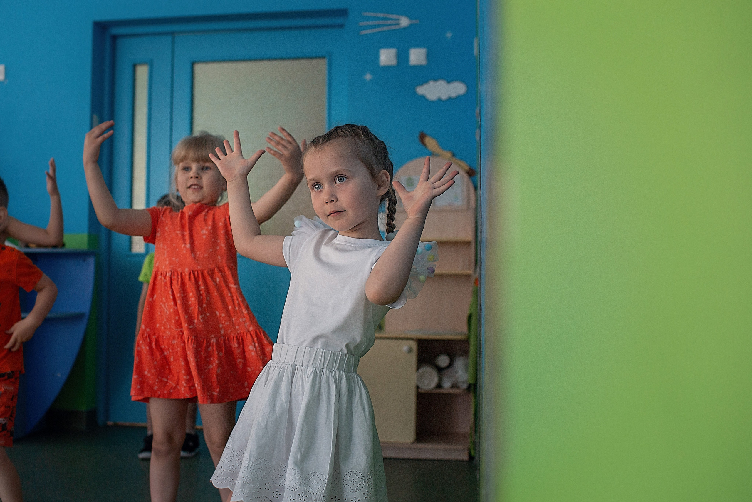 Весна в саду_2024 год. Семейный фотограф в Санкт-Петербурге