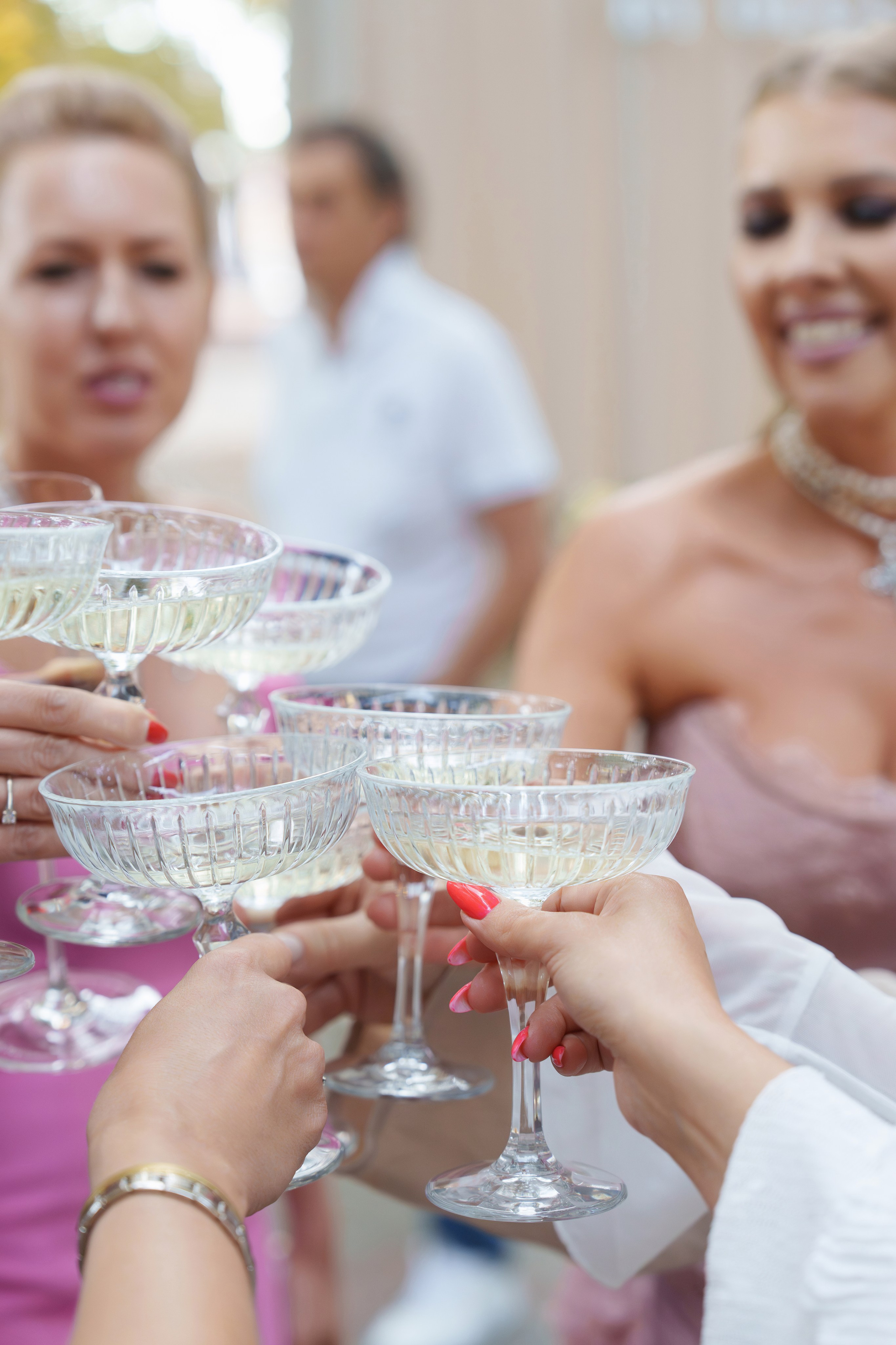 BY OLGA KIRIENKO. Свадебный и репортажный фотограф Элина Козырьянова