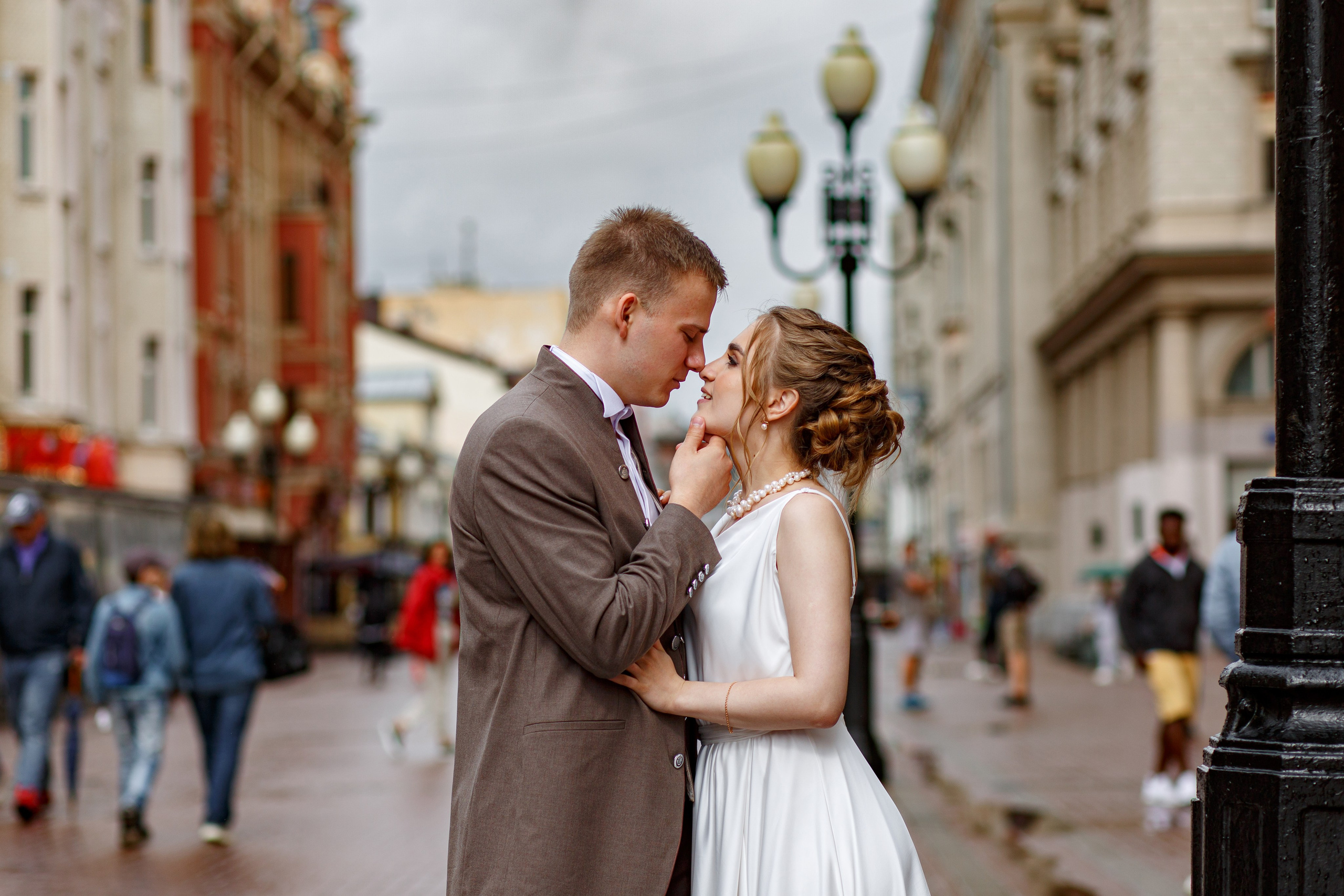 Свадебная фотосессия в городе и в фотостудии. Свадебный фотограф Москва и МО Сергей Киржаев