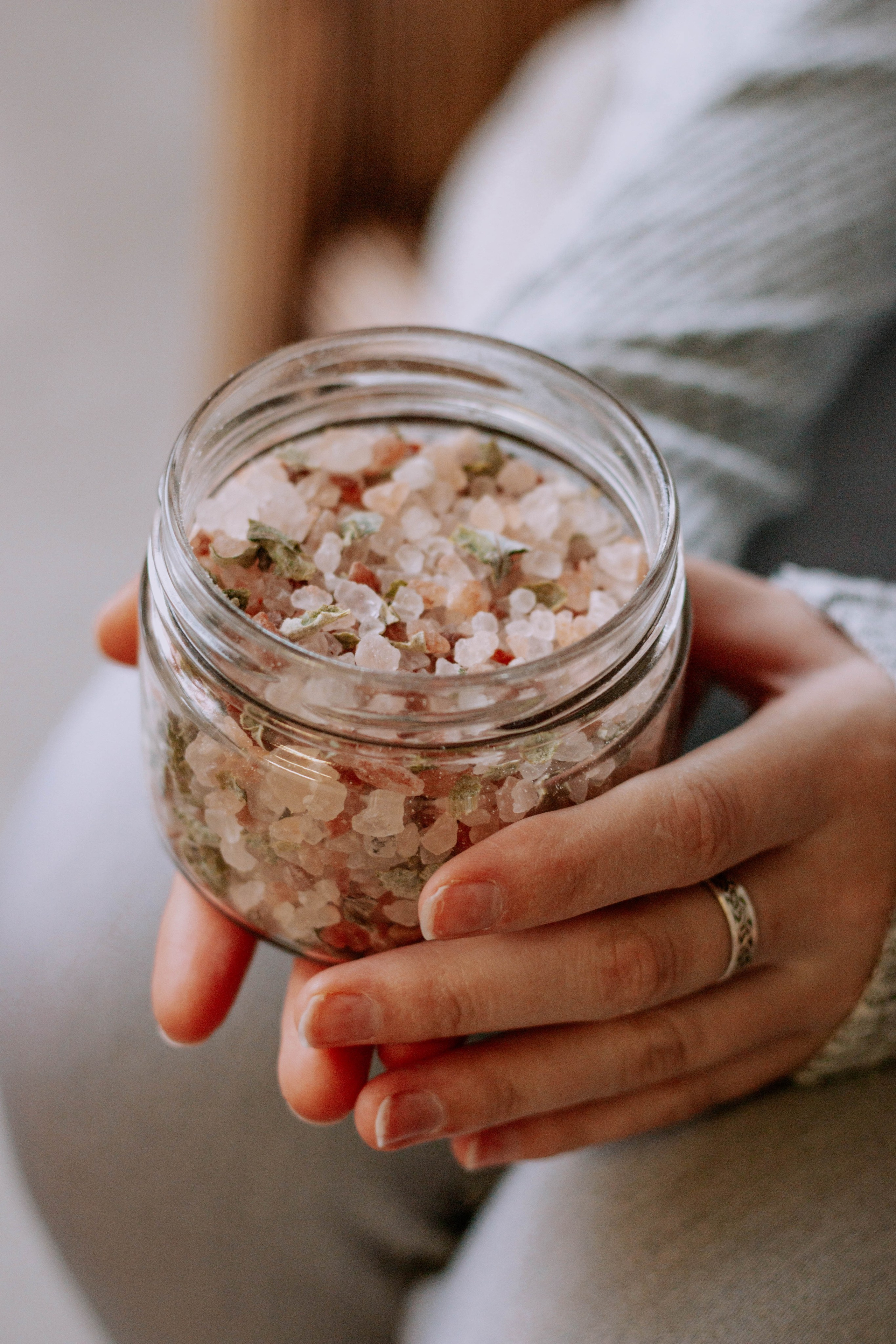 Алиса — Ароматерапевт. Бережно сохраняю ваши чувства и истории на своих фотографиях