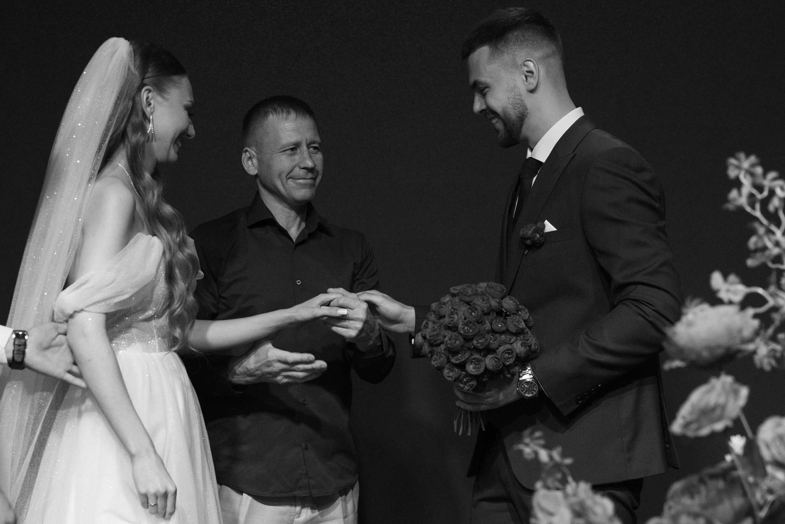 Red wedding. Свадебный фотограф Красноярск Элина Леонова