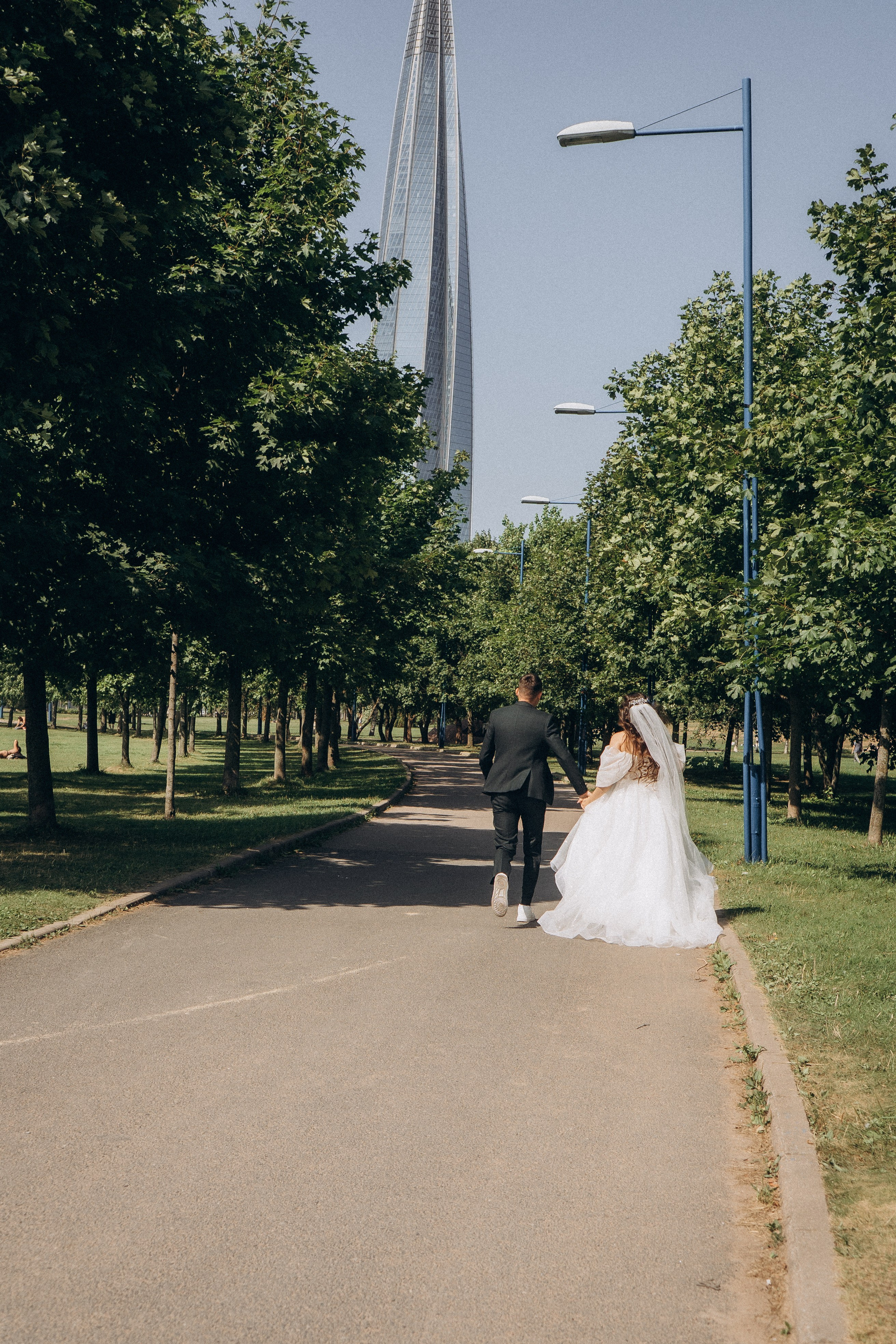 СВАДЕБНАЯ СЬЕМК В ПАРКЕ 300-ЛЕТИЯ. Профессиональный фотограф, Санкт-Петербург — Виктория Богомолова