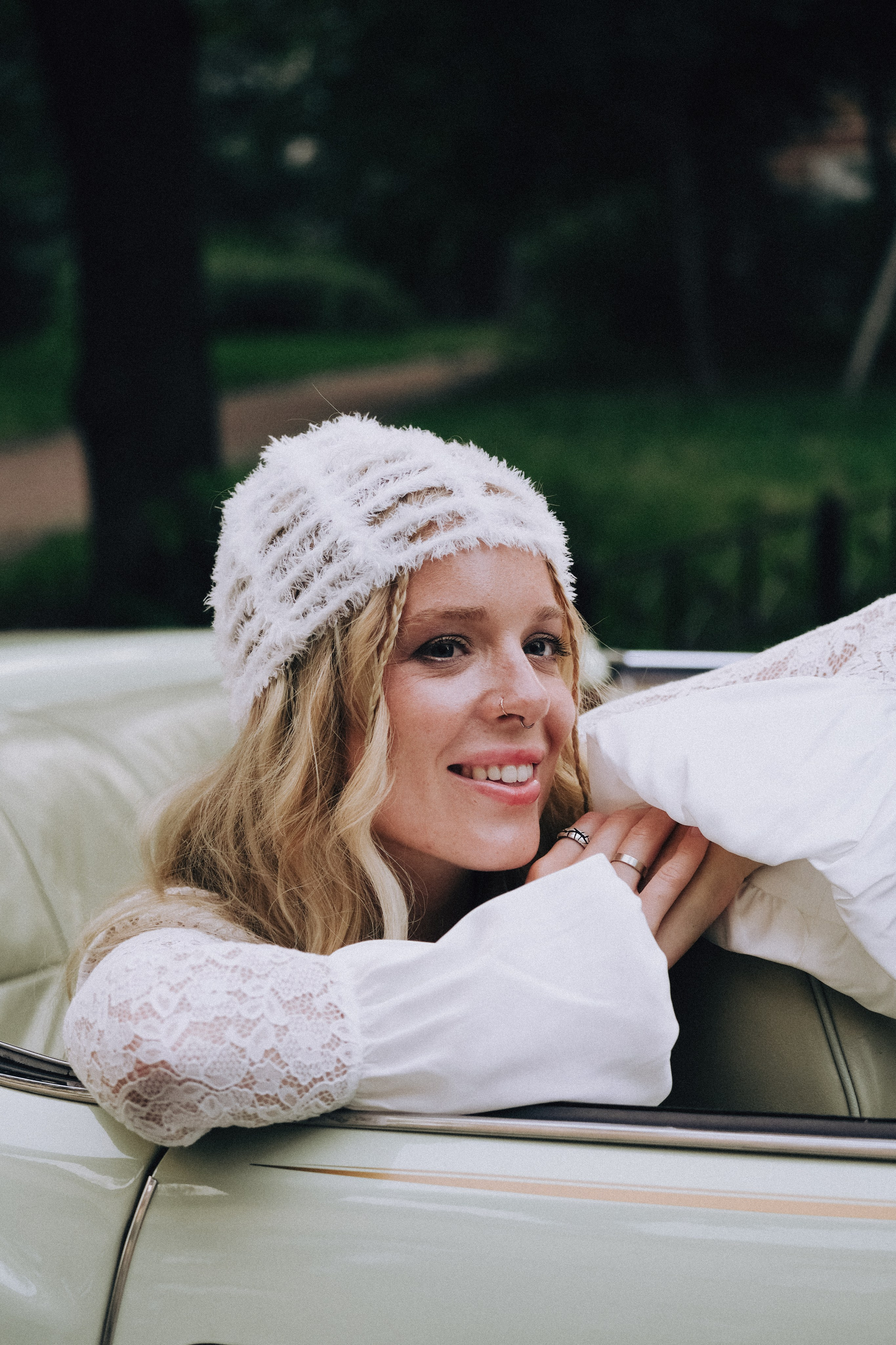 СВАДЕБНАЯ СЬЕМКА С КАБРИОЛЕТОМ В САНТК-ПЕТЕРБУРГЕ НА ПЕТРОГРАДКЕ В ОТЕЛЕ ПАНОРАМИКА. Профессиональный фотограф, Санкт-Петербург — Виктория Богомолова