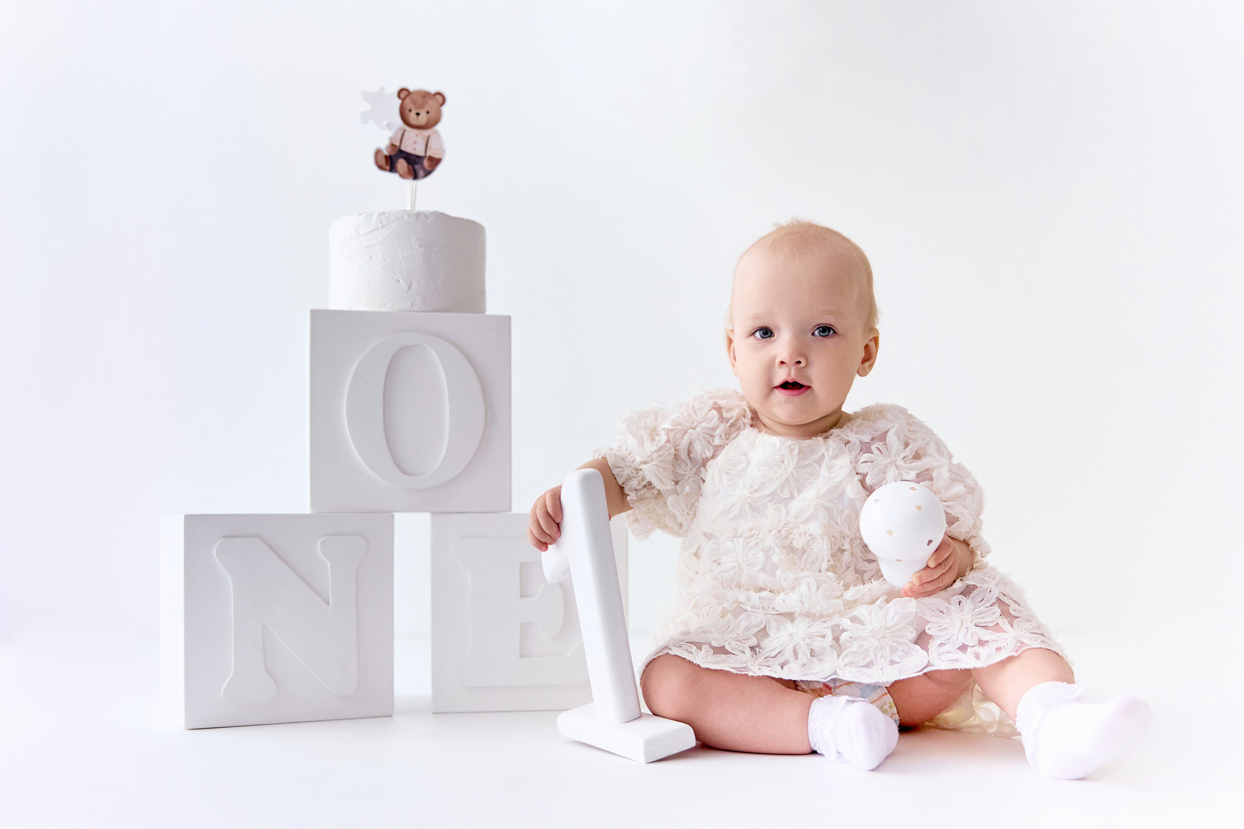 Годовасие — детская фотосессия в студии