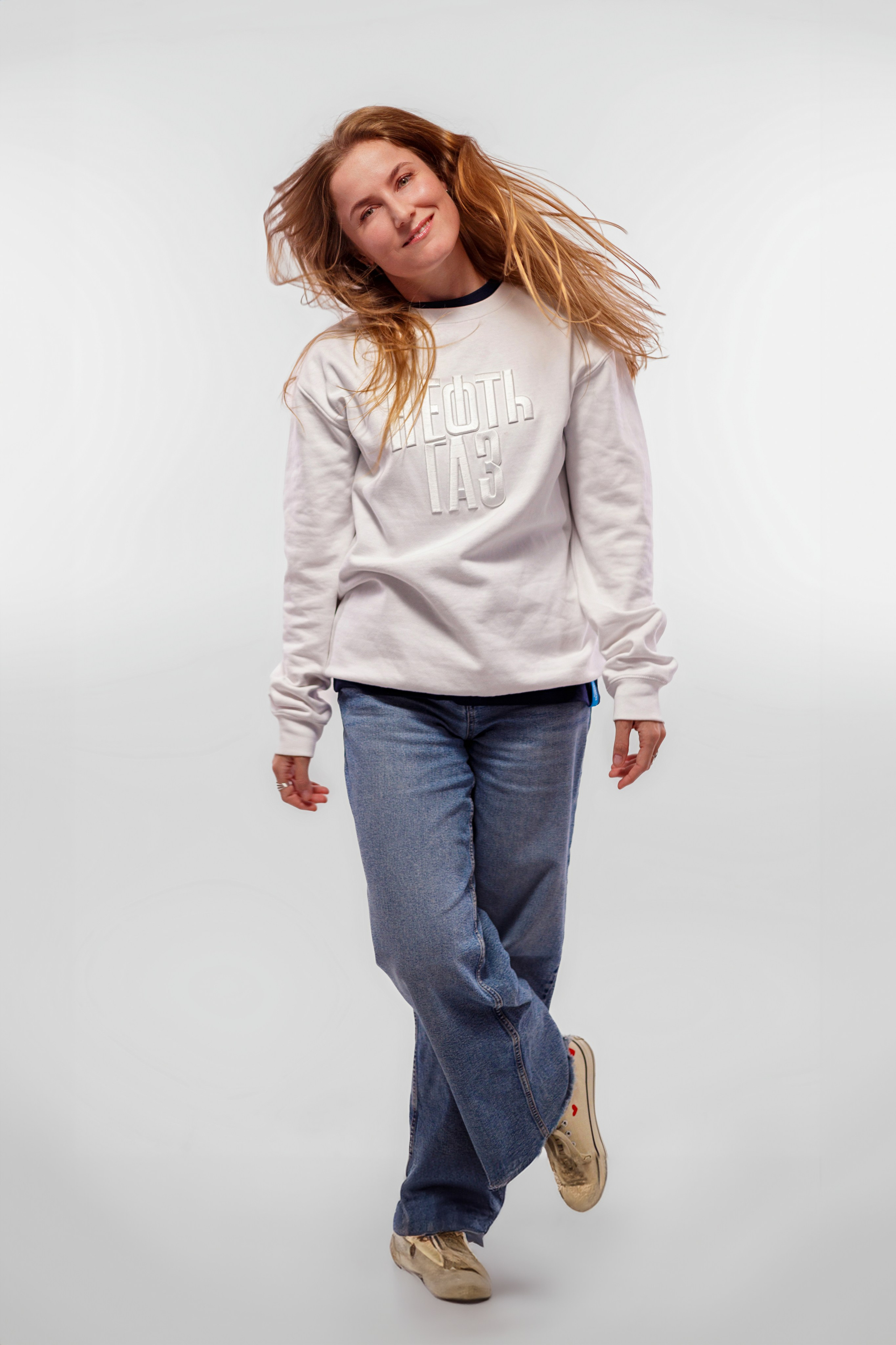 Фотосъемка одежды для маркетплейсов в СПб | Качественные кадры для каталогов