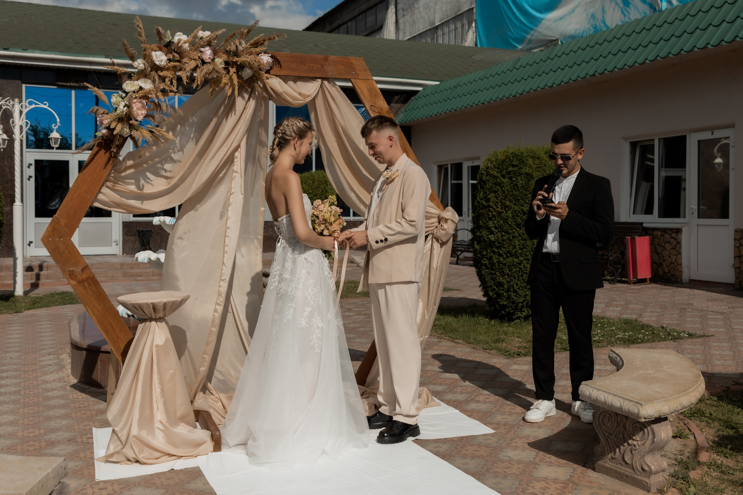 Роман и Александра (банкет). Свадебный фотограф Ангелина Сунгатулина | Саратов | Балаково | Вольск