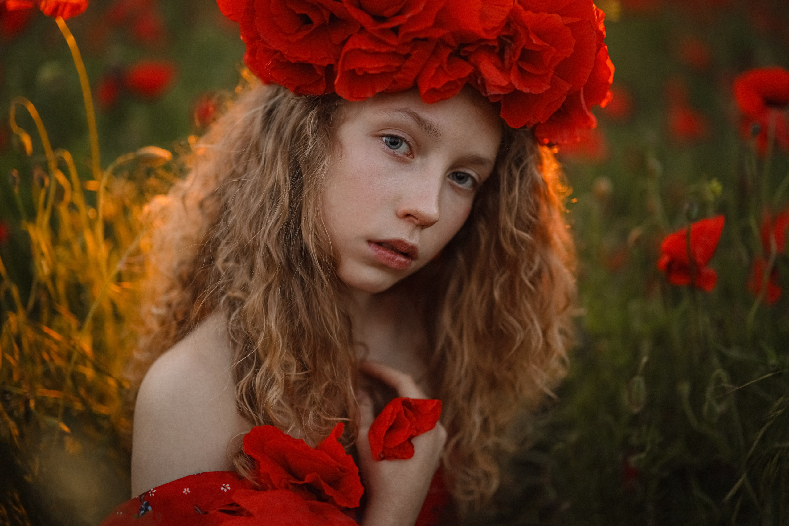 Детская фотосессия в маках. Свадебный и семейный фотограф в Абхазии Жанна Соснина