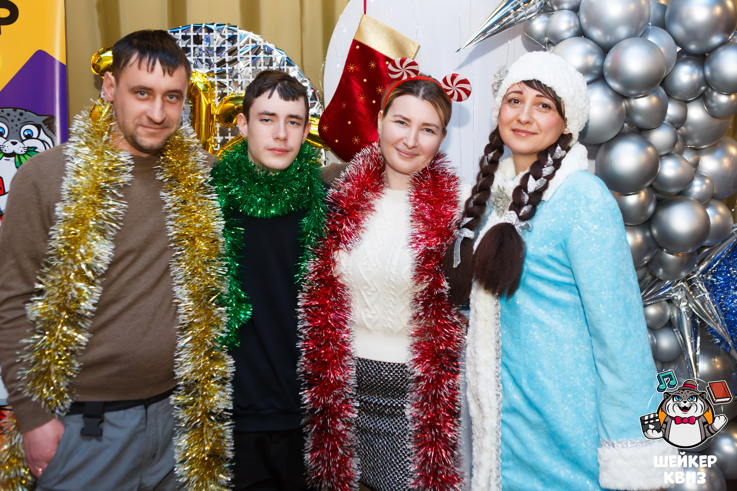 Новогодняя атмосфера квиза в Мценске от репортажного фотографа Николая Богатырева - bogatyrevphoto.ru 