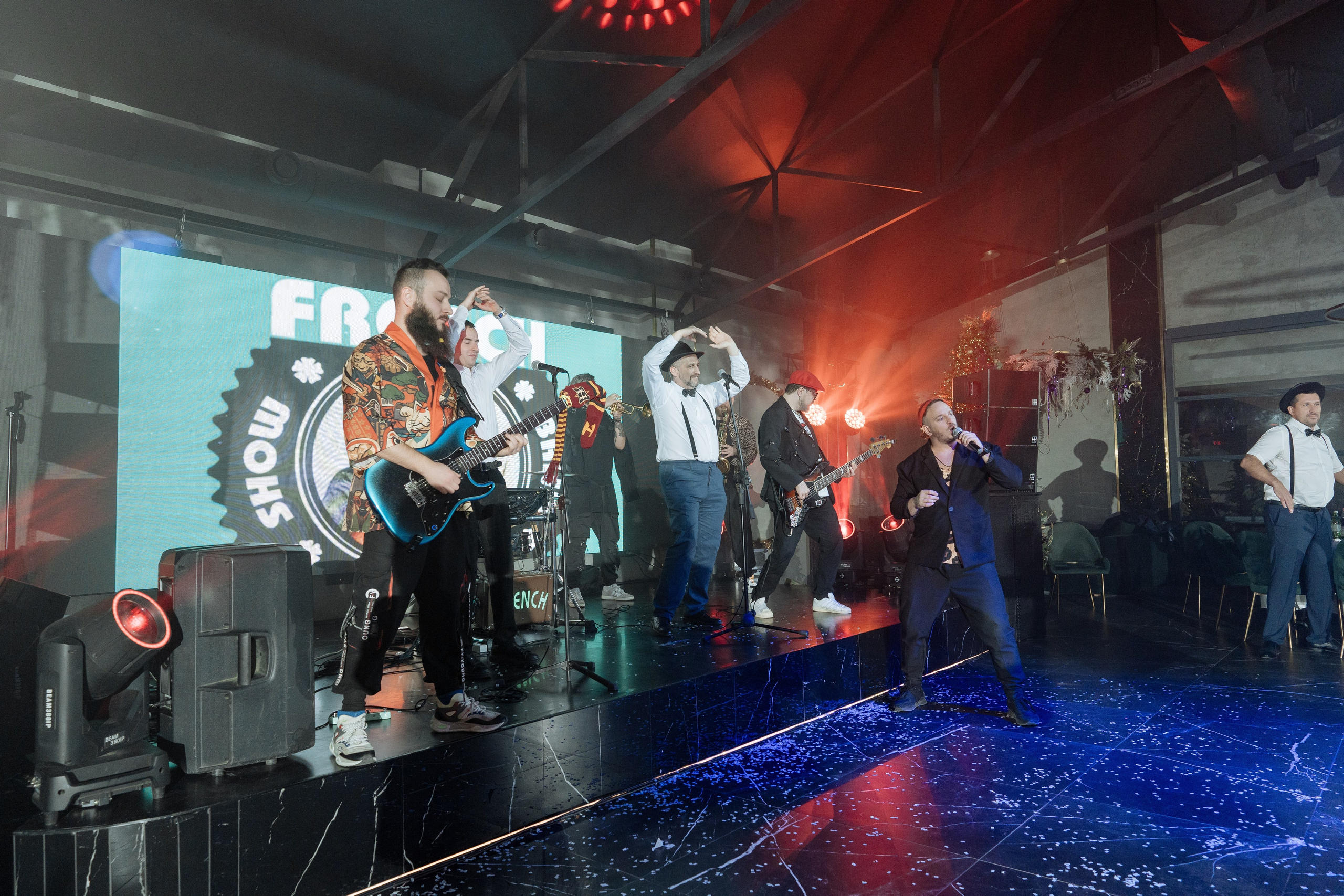 Альбион Тур