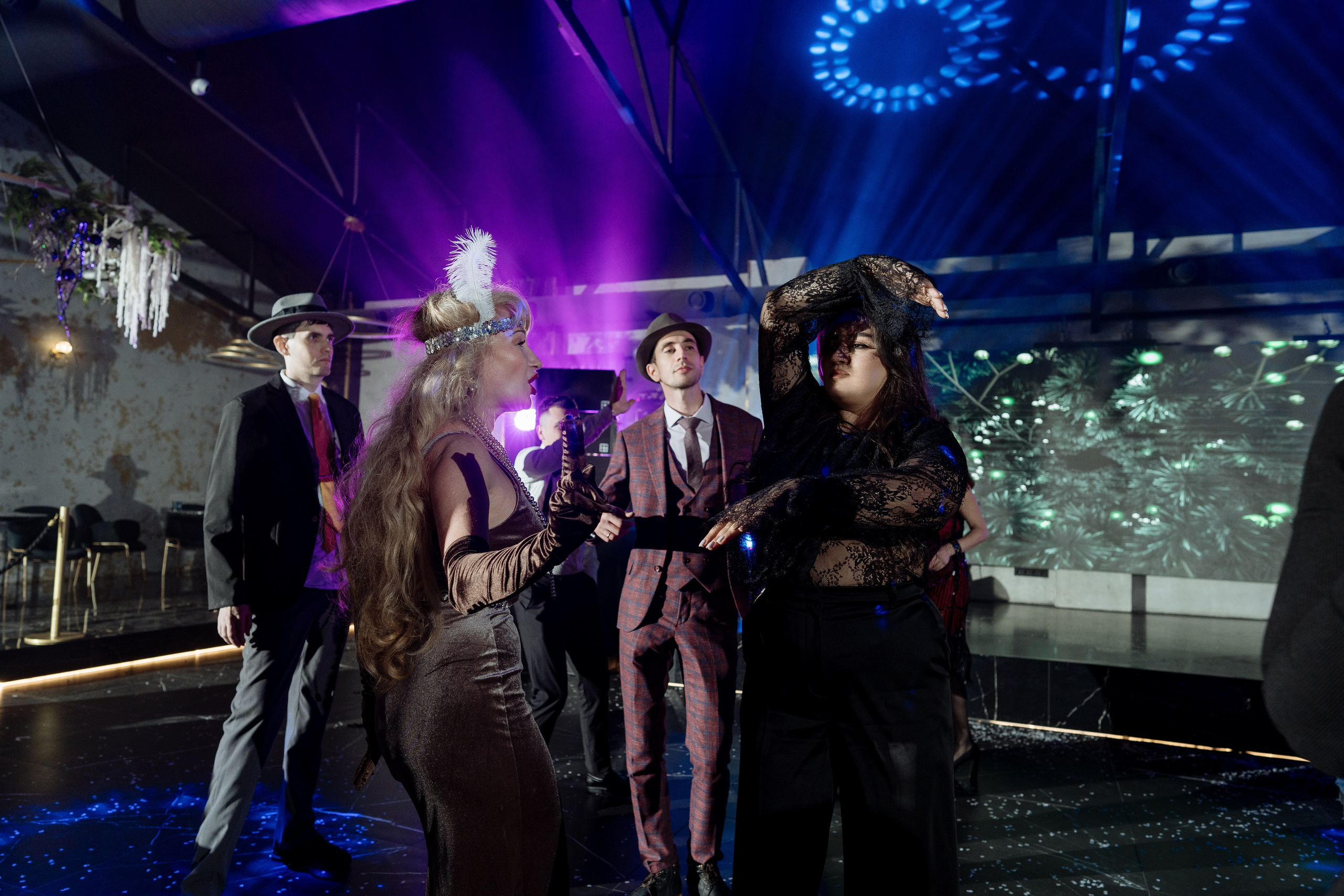 Альбион Тур