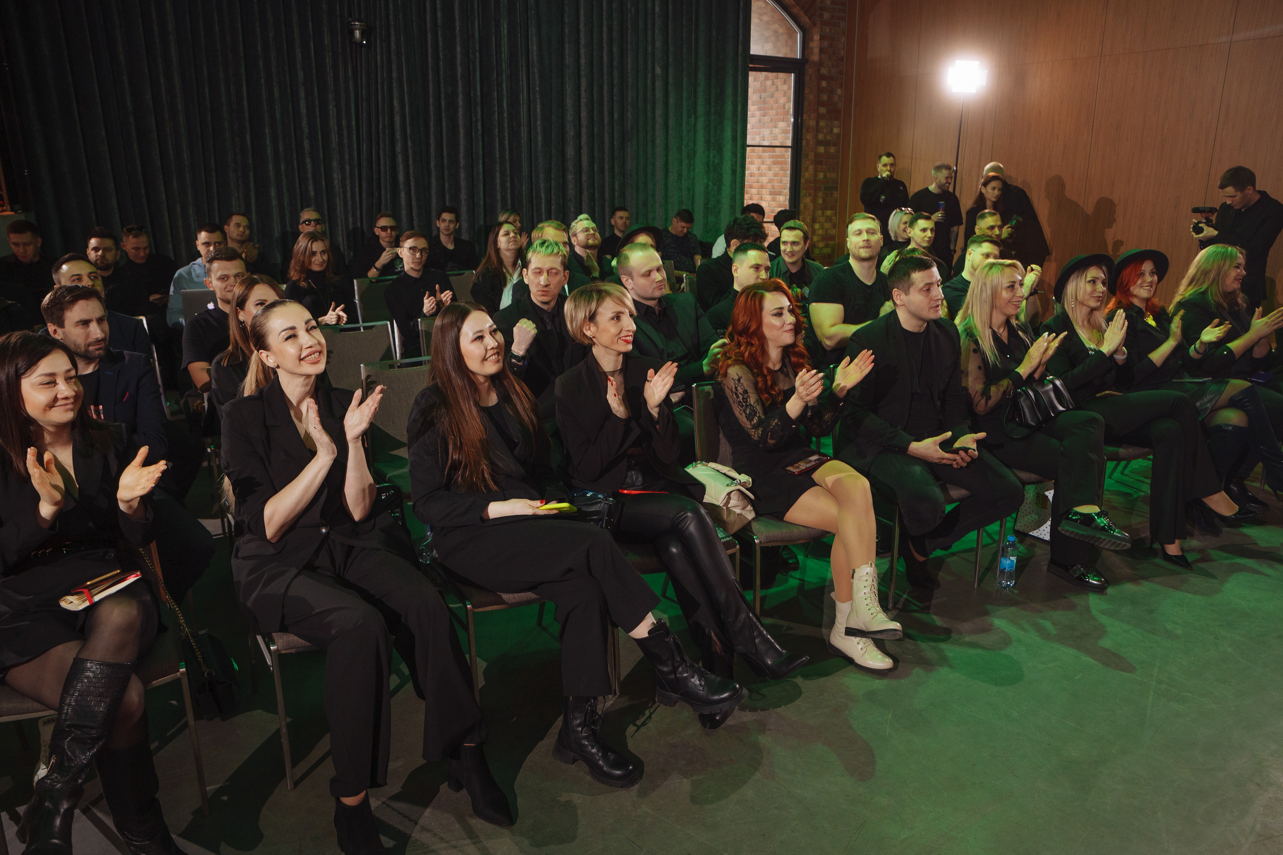 Провинциалы. Форум для ведущих. Свадебный и репортажный фотограф в Волгограде Антон Сидоренко