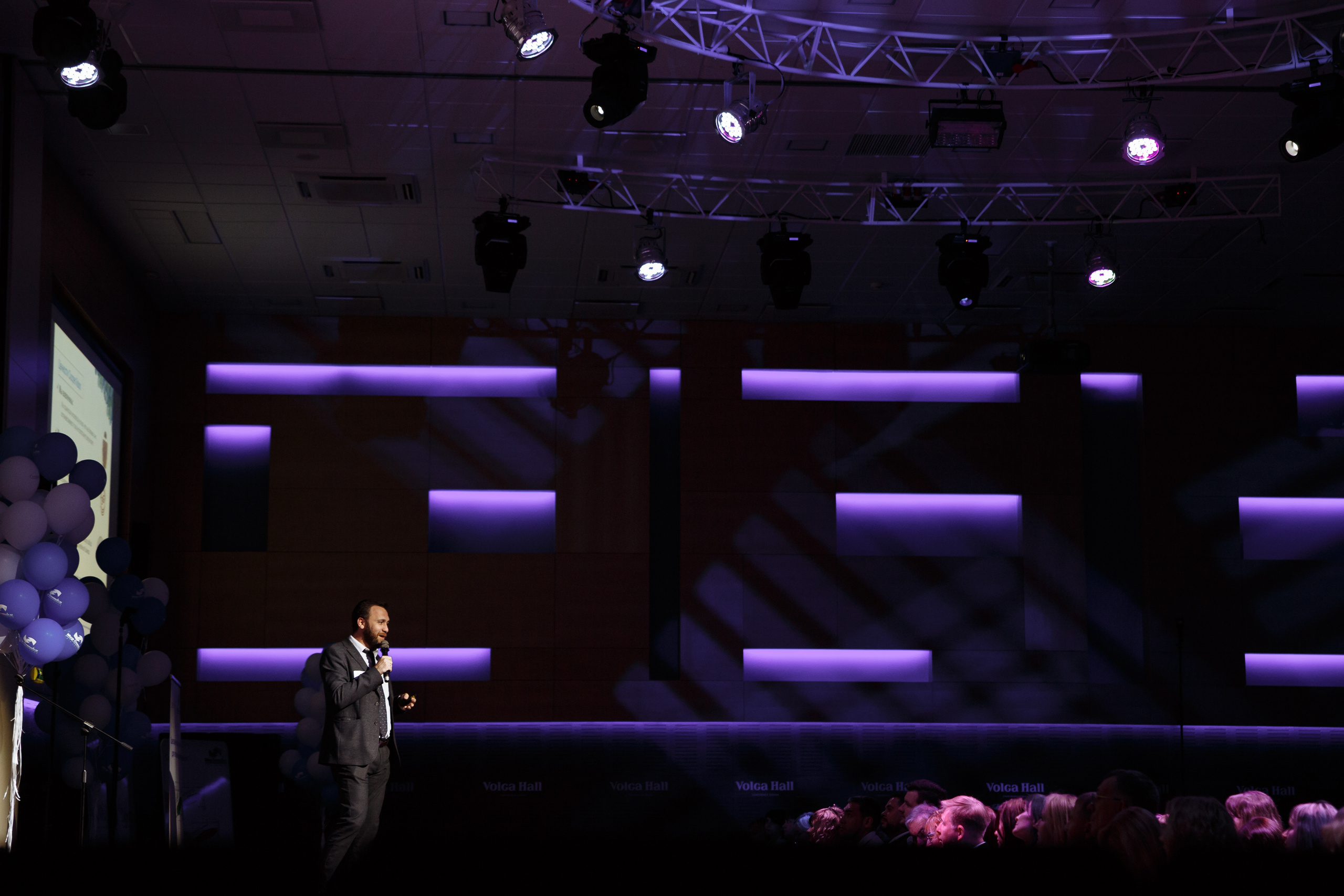 Мир оптики. Конференция в Volga hall. Свадебный и репортажный фотограф в Волгограде Антон Сидоренко